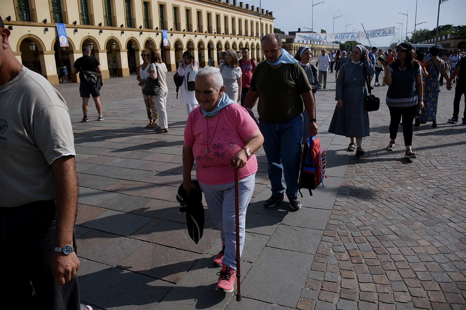 La llegada de los fieles a Luján