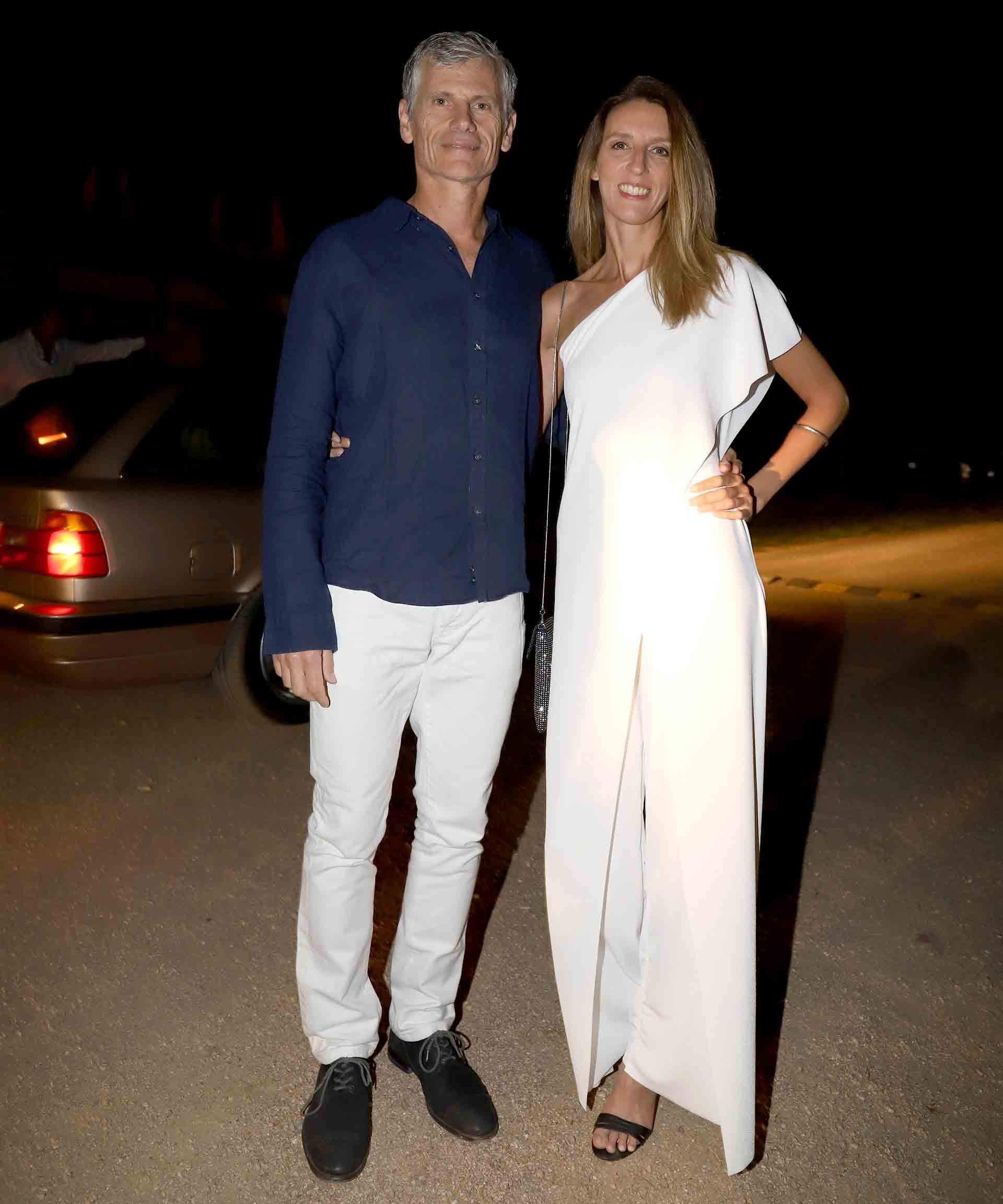 Guillermo Tempesta, vicepresidente de Santander Río, y su mujer