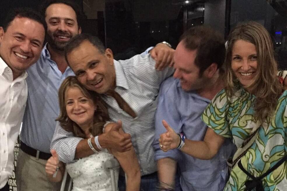 En esa foto de 2015 el Ñeñe Hernández aparece abrazando a la entonces alcaldesa de Barranquilla, Elsa Noguera, hoy Gobernadora del Atlántico.