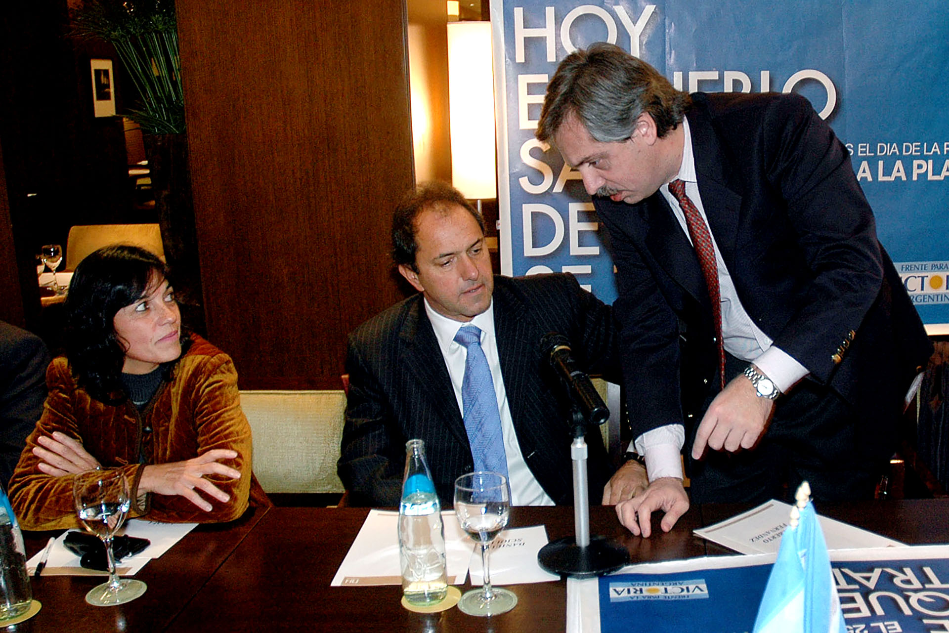 En el 2007 inició su relación con Vilma Ibarra, hermana del entonces jefe de Gobierno de la Ciudad de Buenos Aires, Aníbal Ibarra. Luego de separarse, mantuvieron un vínculo de confiaza y amistad con la futura titular de la Secretaría Legal y Técnica de la Presidencia.
