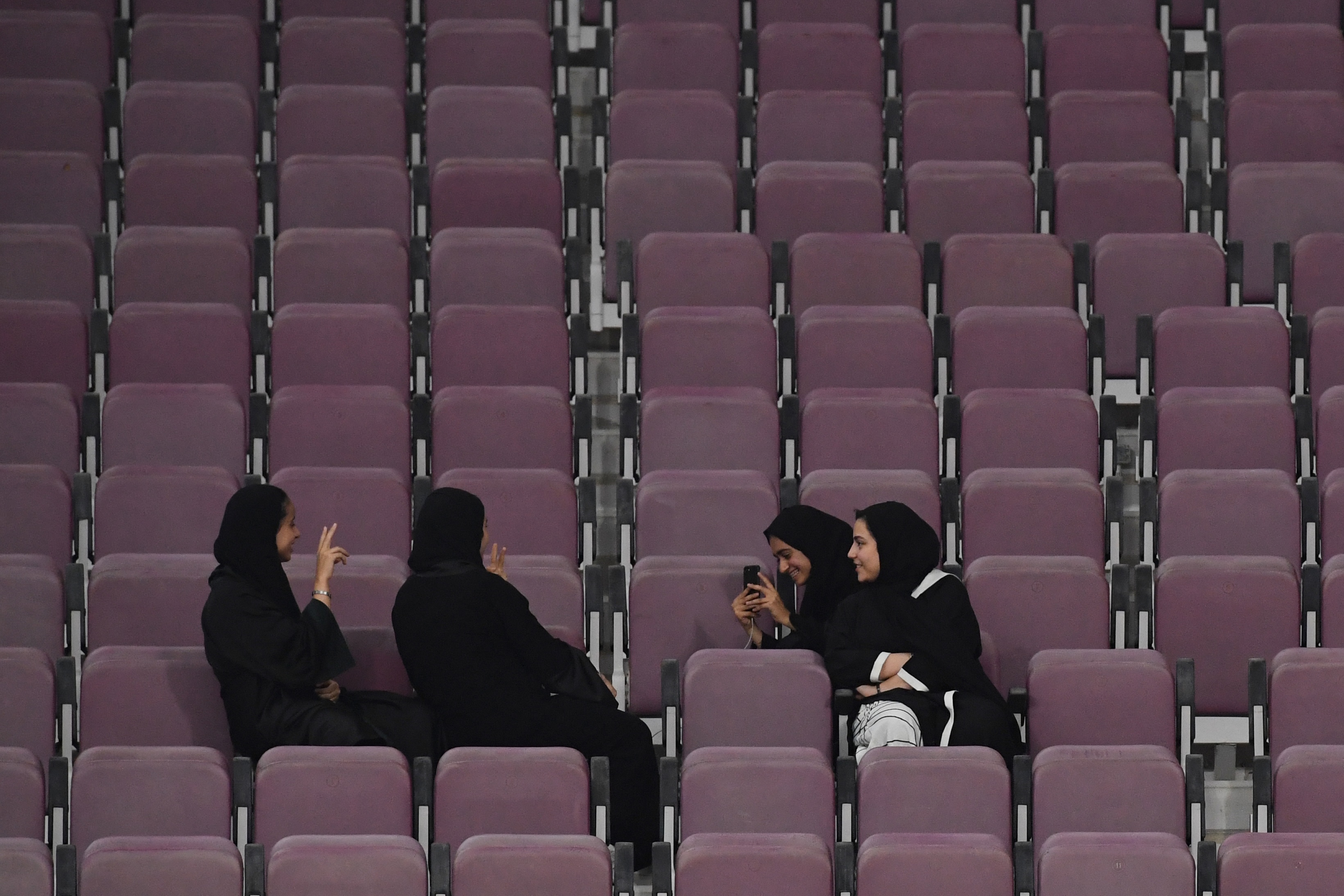 Uno de los principales problemas puede ser el horario, ya que la competencias son de noche para evitar los 38° C de temperatura habitual bajo el sol de Doha