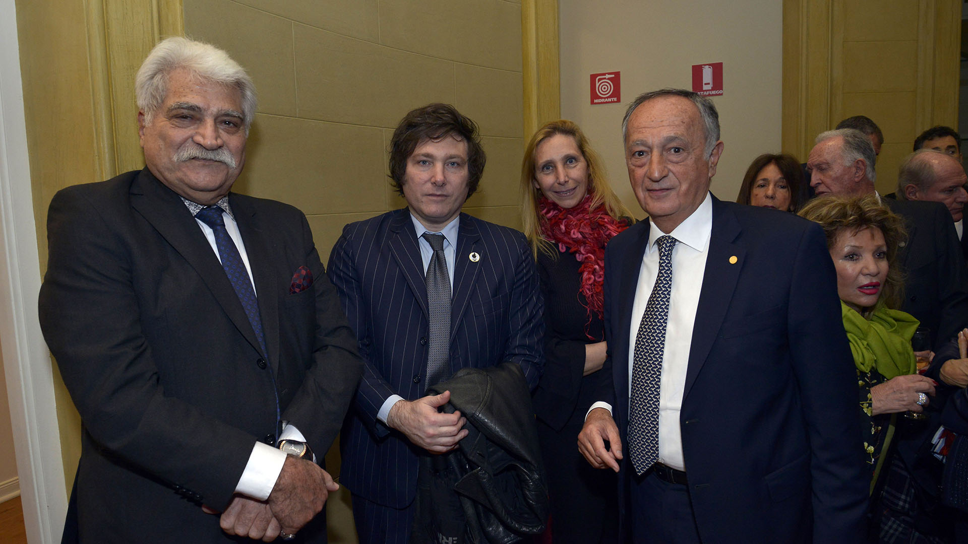 Jorge Asis, el economista Javier Milei y el presindente de la UIA, Miguel Acevedo