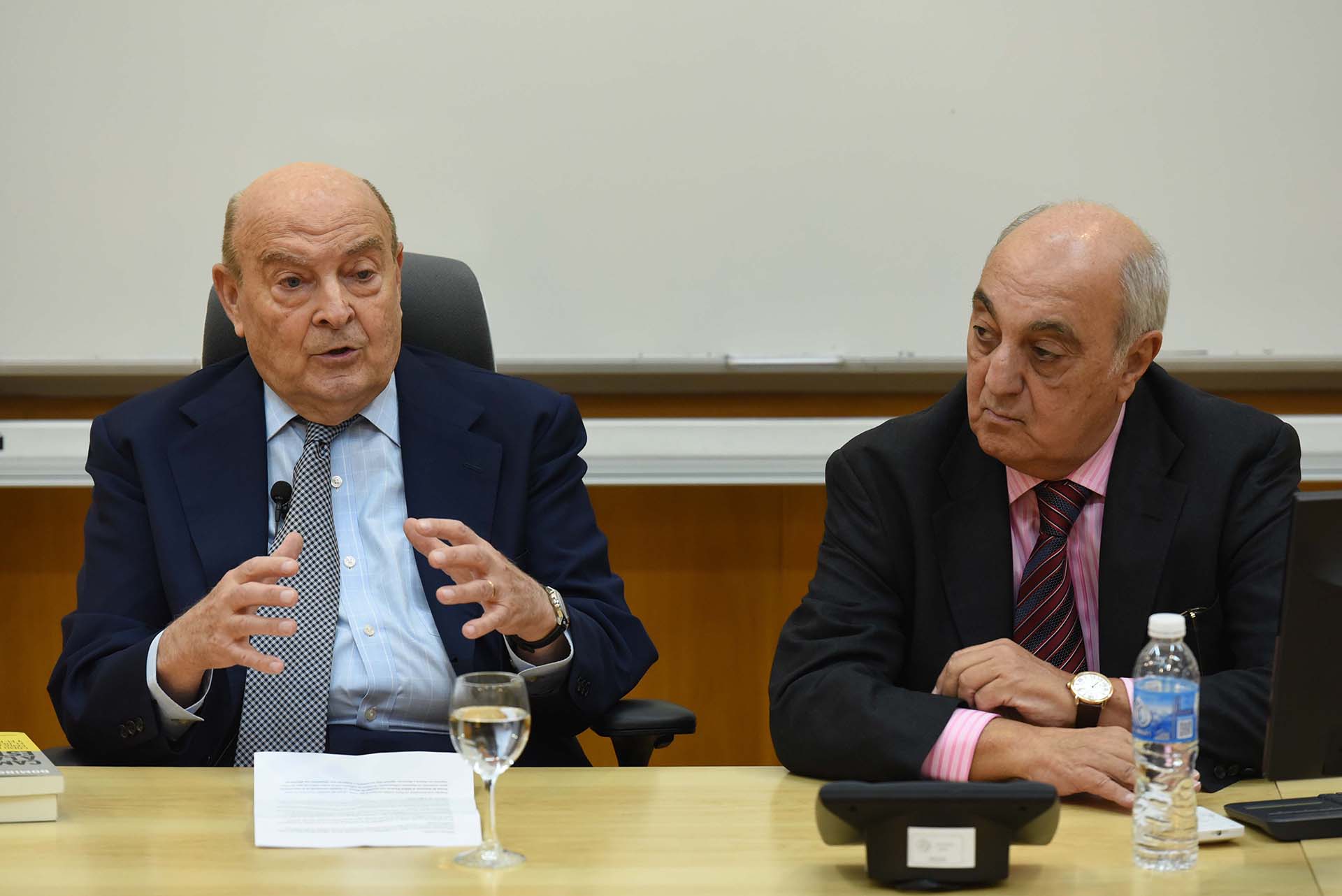 Entre sus objetivos principales, la Academia Nacional de Ciencias de la Empresa busca profundizar los conocimientos vinculados a las ciencias de la empresa y transmitirlos a la sociedad por medio de exposiciones públicas, la enseñanza y diversas publicaciones