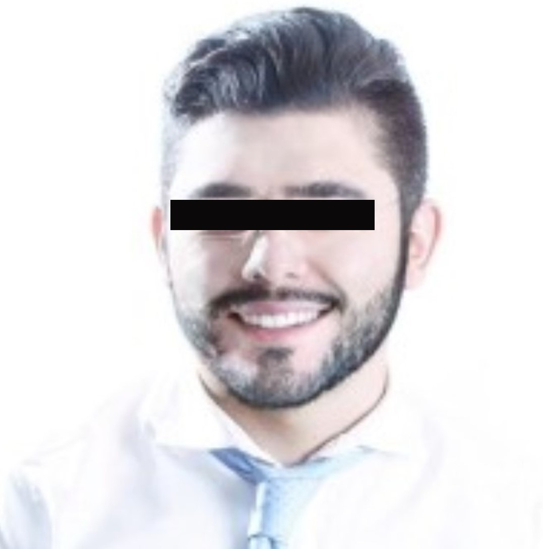 Javier Orlando Torres Cepeda fue acusado de agredir de a su esposa y de intentar asfixiarla (Captura de Pantalla: Javier Torres Cepeda - LinkedIn)