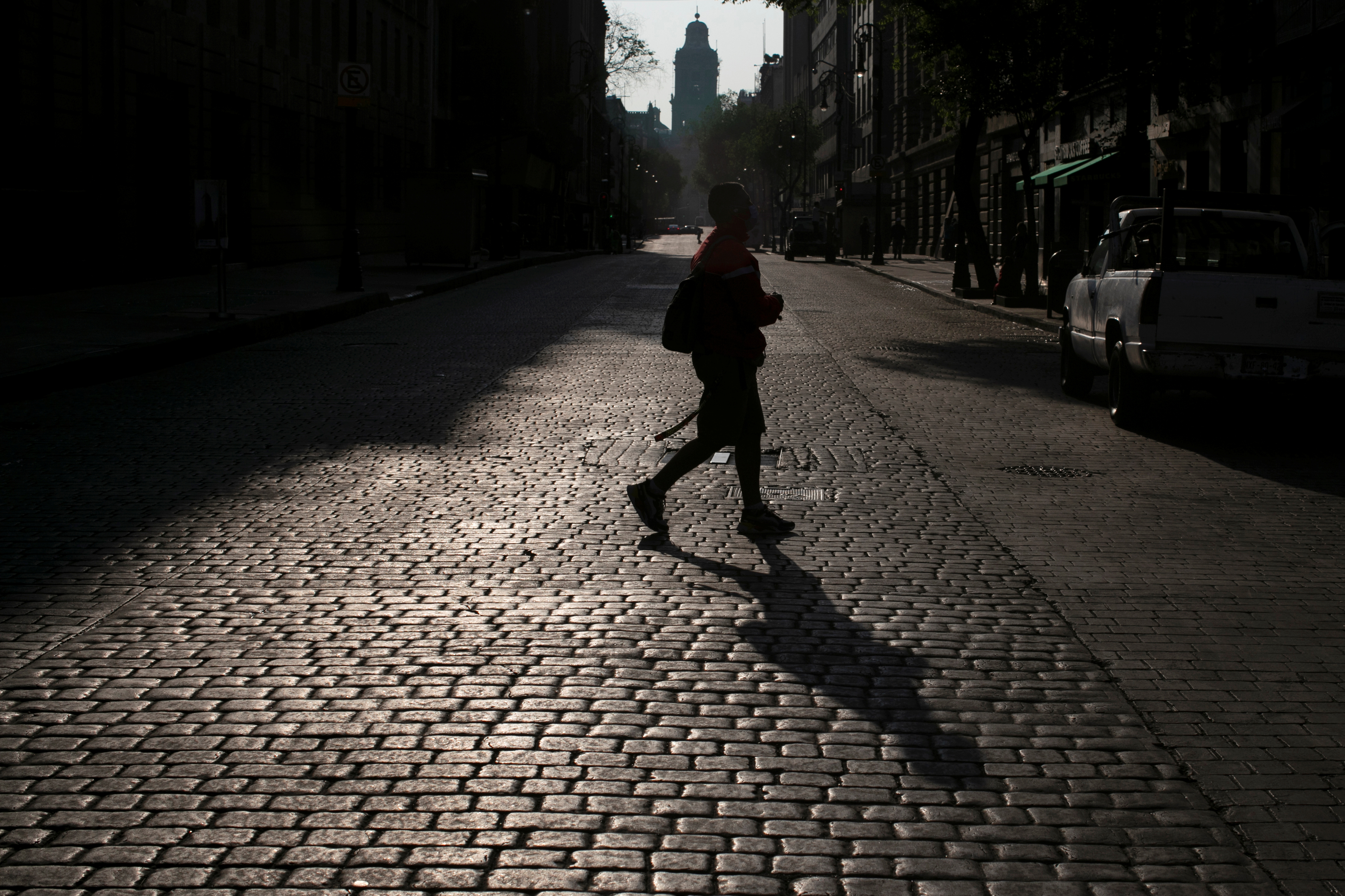 Las principales calles de la Ciudad de México lucen vacías. (Fotos: REUTERS/Carlos Jasso)