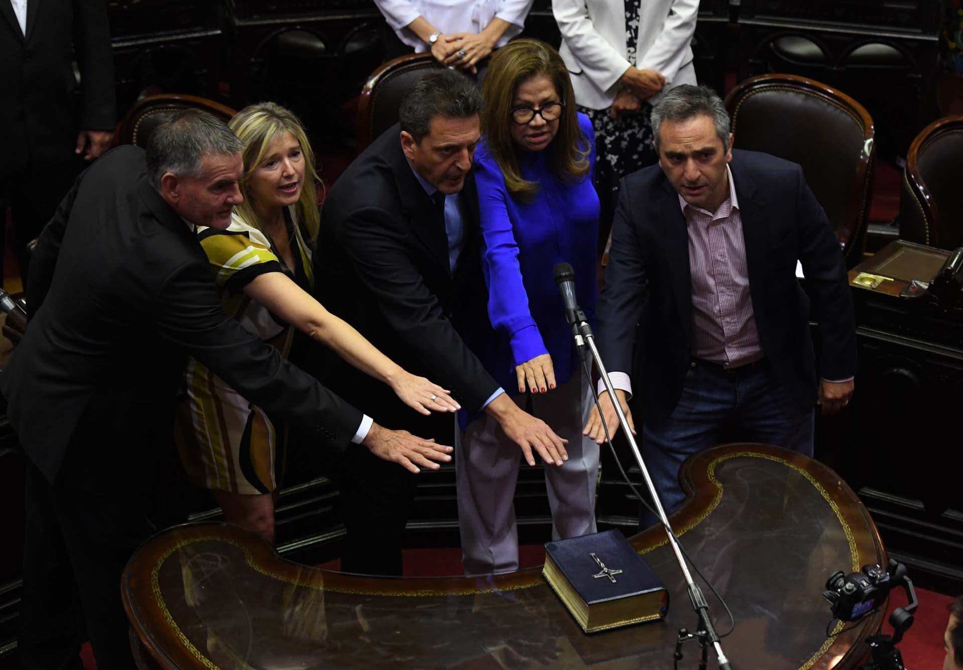 Castagnetto, Álvarez Rodríguez, Massa, Camaño, Larroque