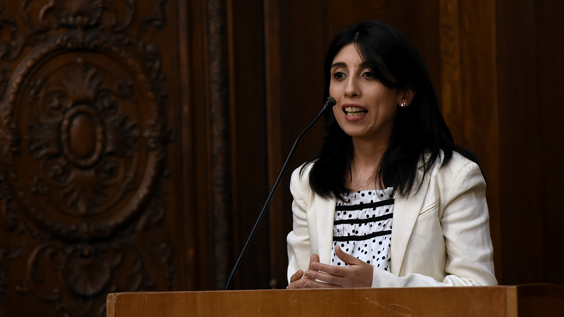 La licenciada en periodismo Cintia Suárez investiga la vida de Mama Antula desde hace casi una década