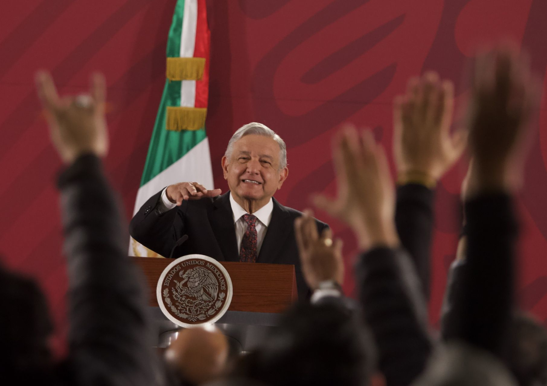 El presidente Andrés Manuel López Obrador causó polémica al sugerir que las mujeres son más responsables que los hombres del cuidado de sus familiares. (FOTO: ANDREA MURCIA /CUARTOSCURO)