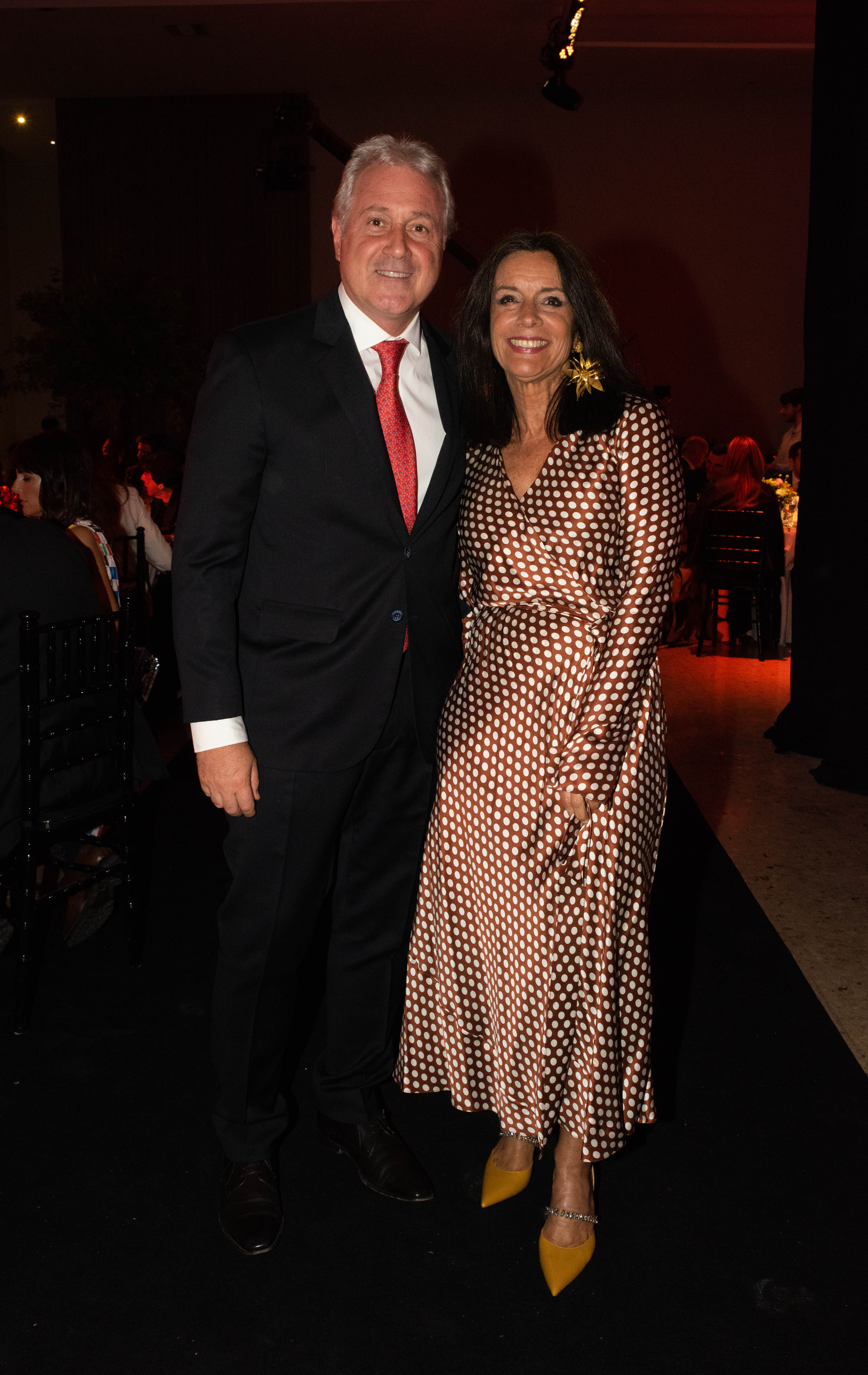 Matías Patanian, vicepresidente de Aeropuertos Argentina 2000, y Carolina Barros, directora de Comunicaciones de Corporación América