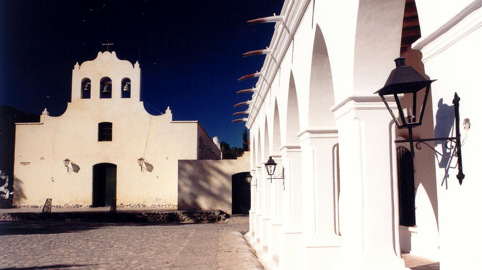 Cachi deslumbra por su pintoresca arquitectura colonial