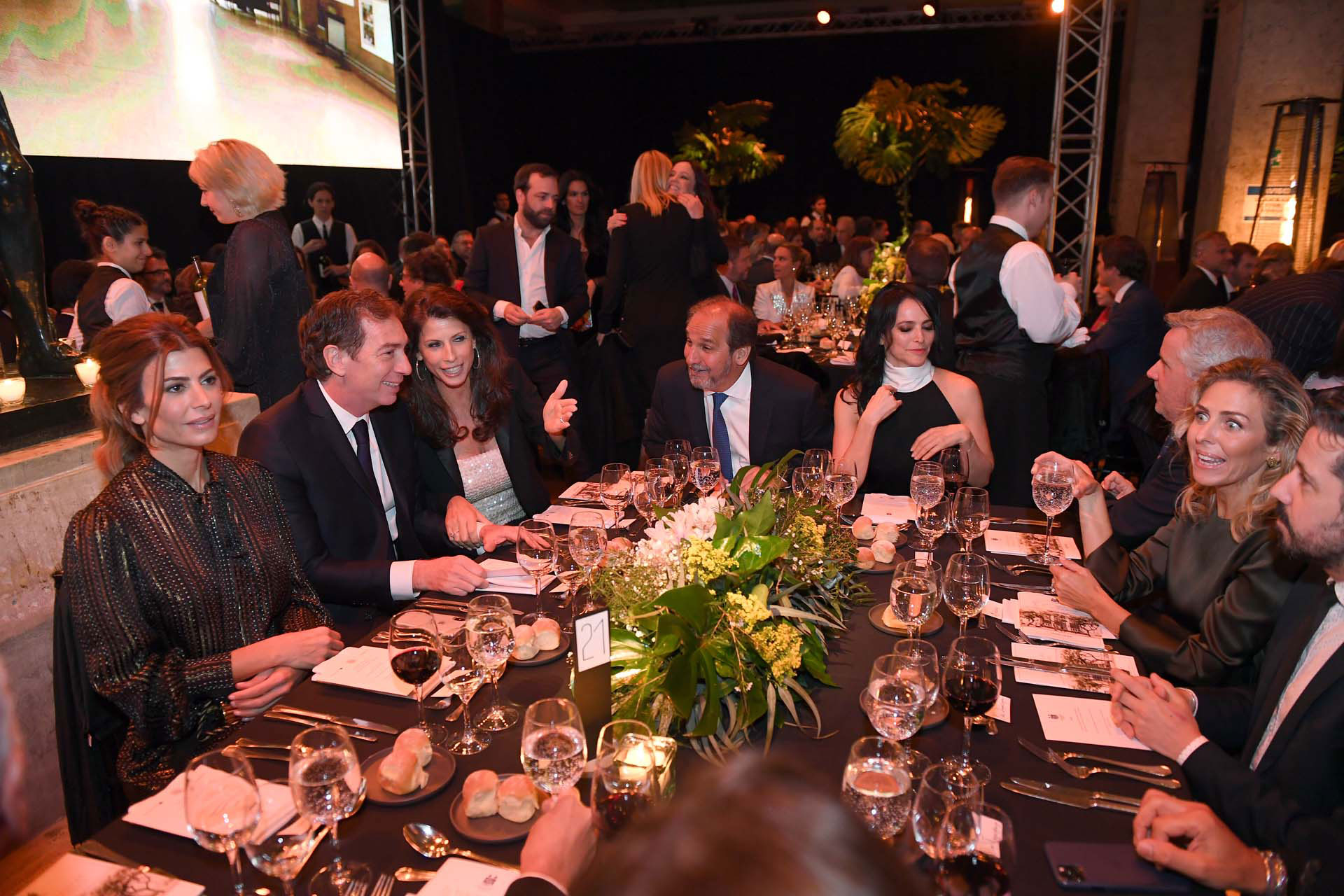 Juliana Awada, Diego Santilli, Analía Maiorana, Nicolás Caputo, Cynthia Teperman Cohen, Juan Pablo y Mariana Bagó