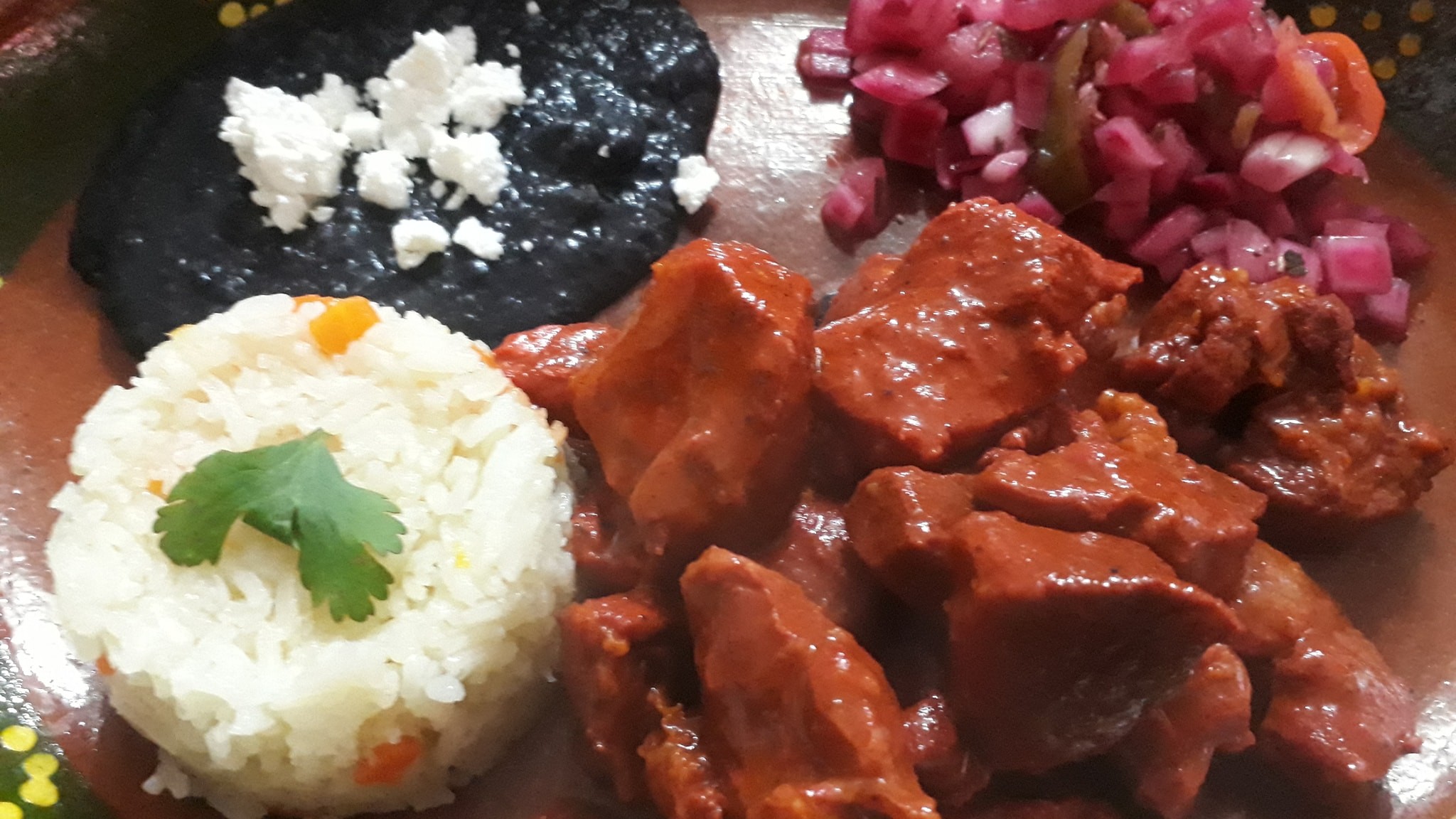 Varios establecimientos del sector restaurantero se han visto afectado por la reducción abrupta e inesperada de clientes. (Foto: Cortesía)