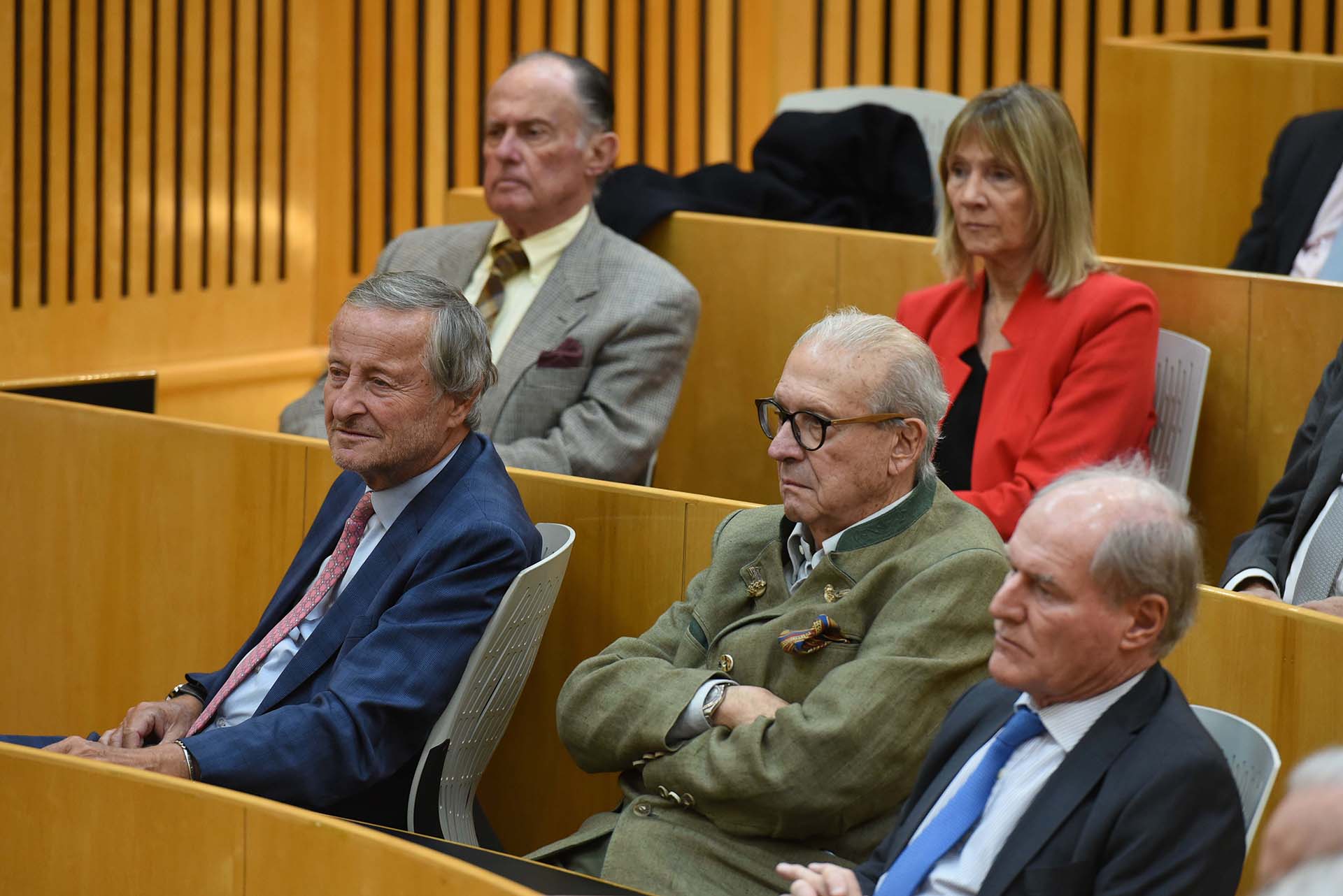 Arriba: Carlos San Millan, vicepresidente de la UADE, y Marita Carballo, Abajo: Cristiano Rattazzi, Enrique Pescarmona y Federico Braun