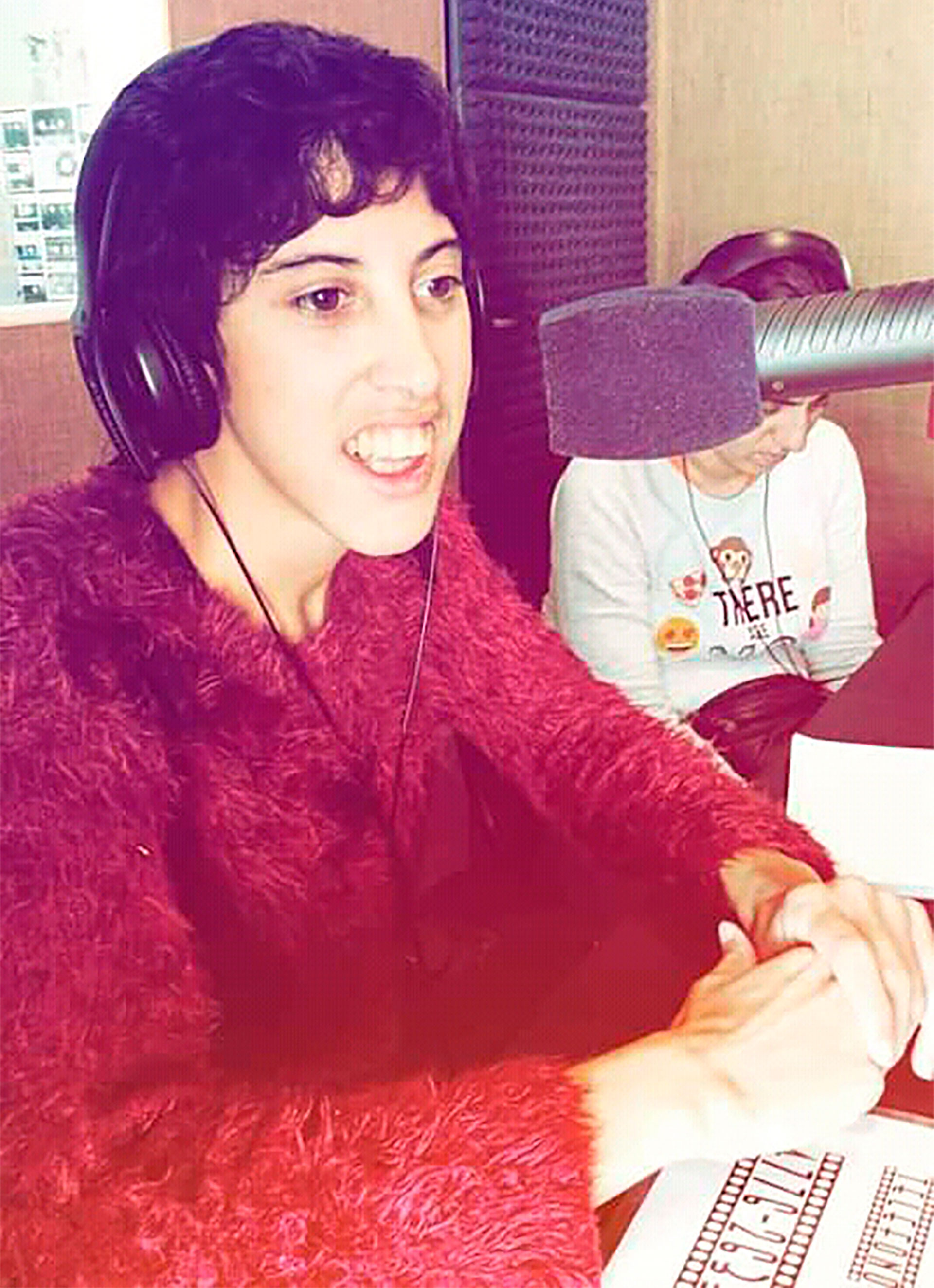Flor y su gran pasión, la radio