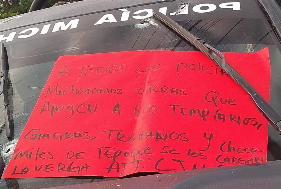 Un narcomensaje fue dejado en una de las patrullas (Foto: Especial)