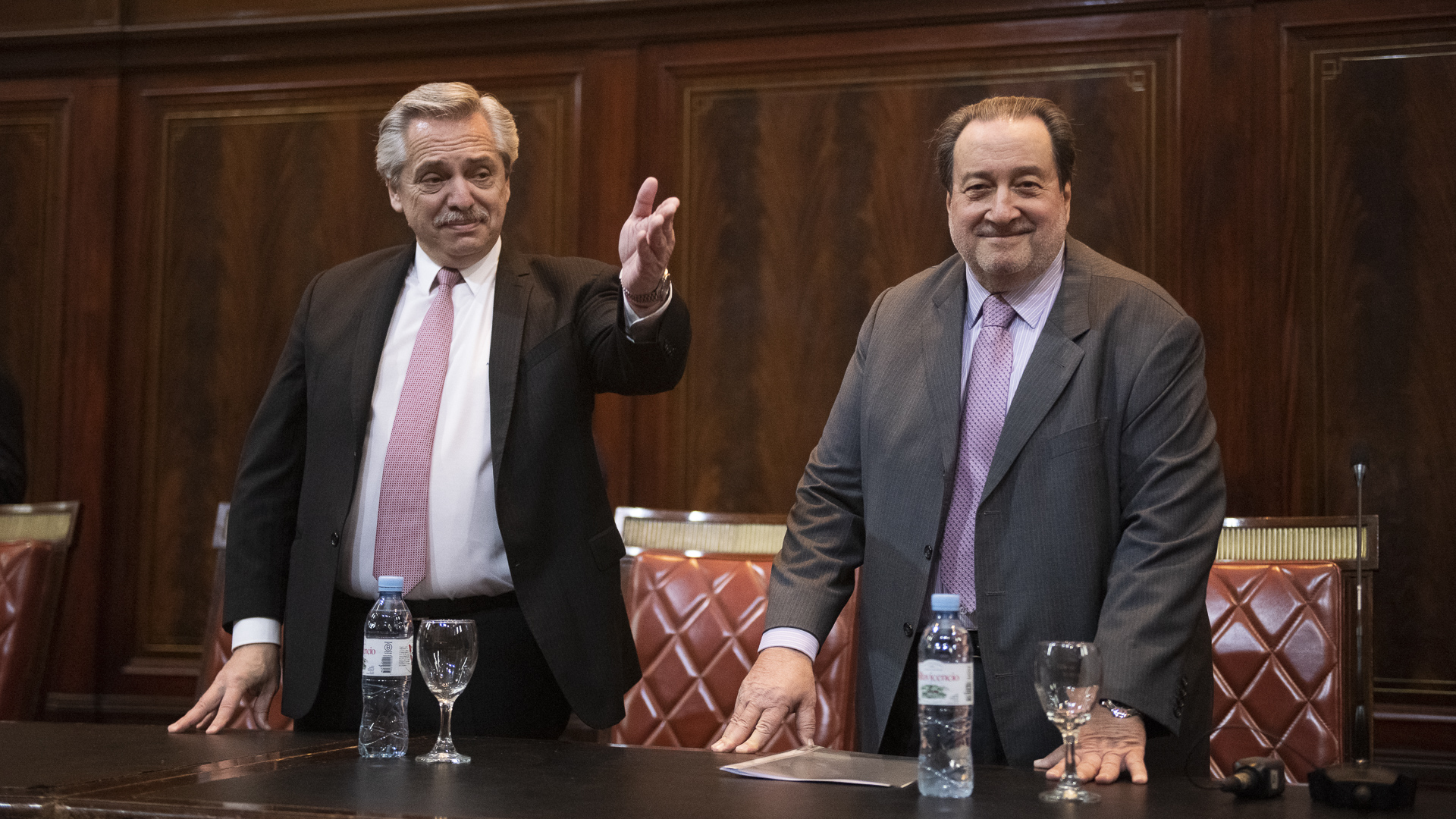 Alberto Fernández junto al ex ministro León Arslanian