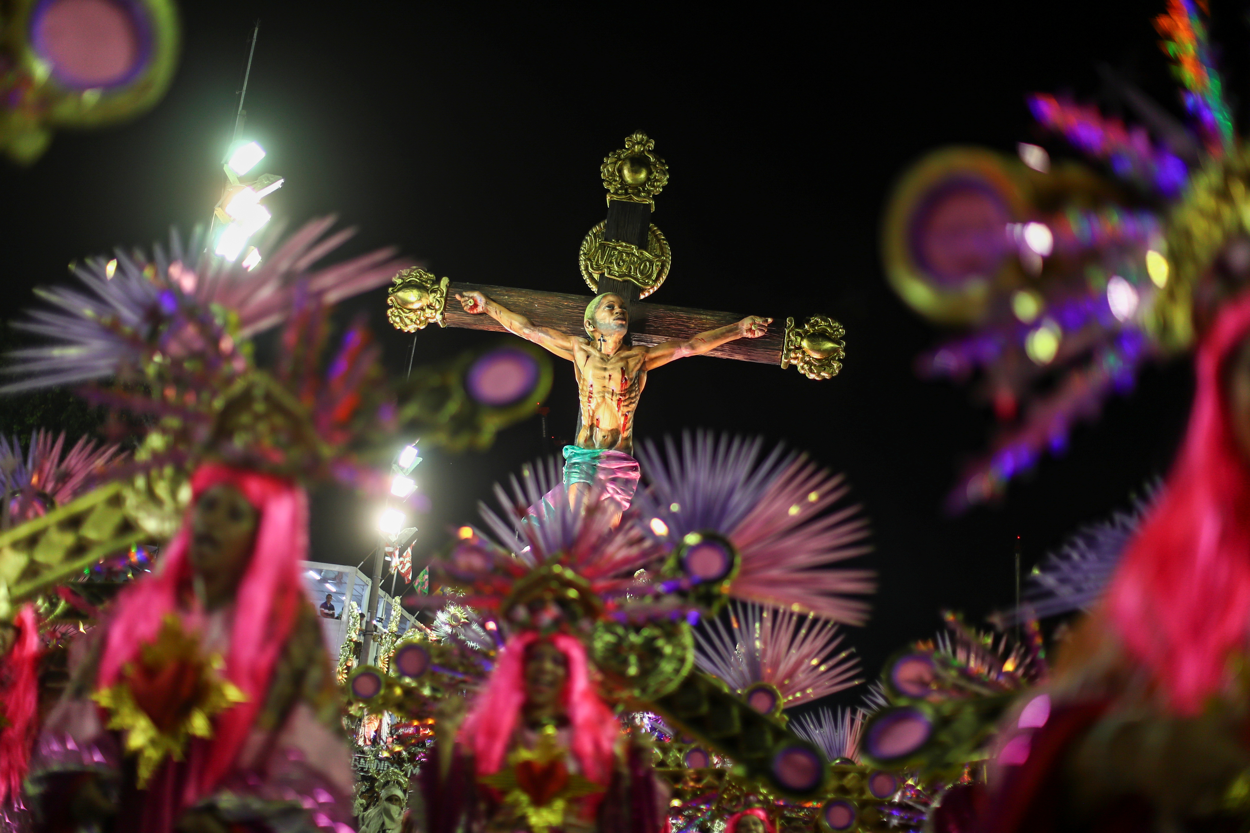 Mangueira samba school REUTERS/Pilar Olivares