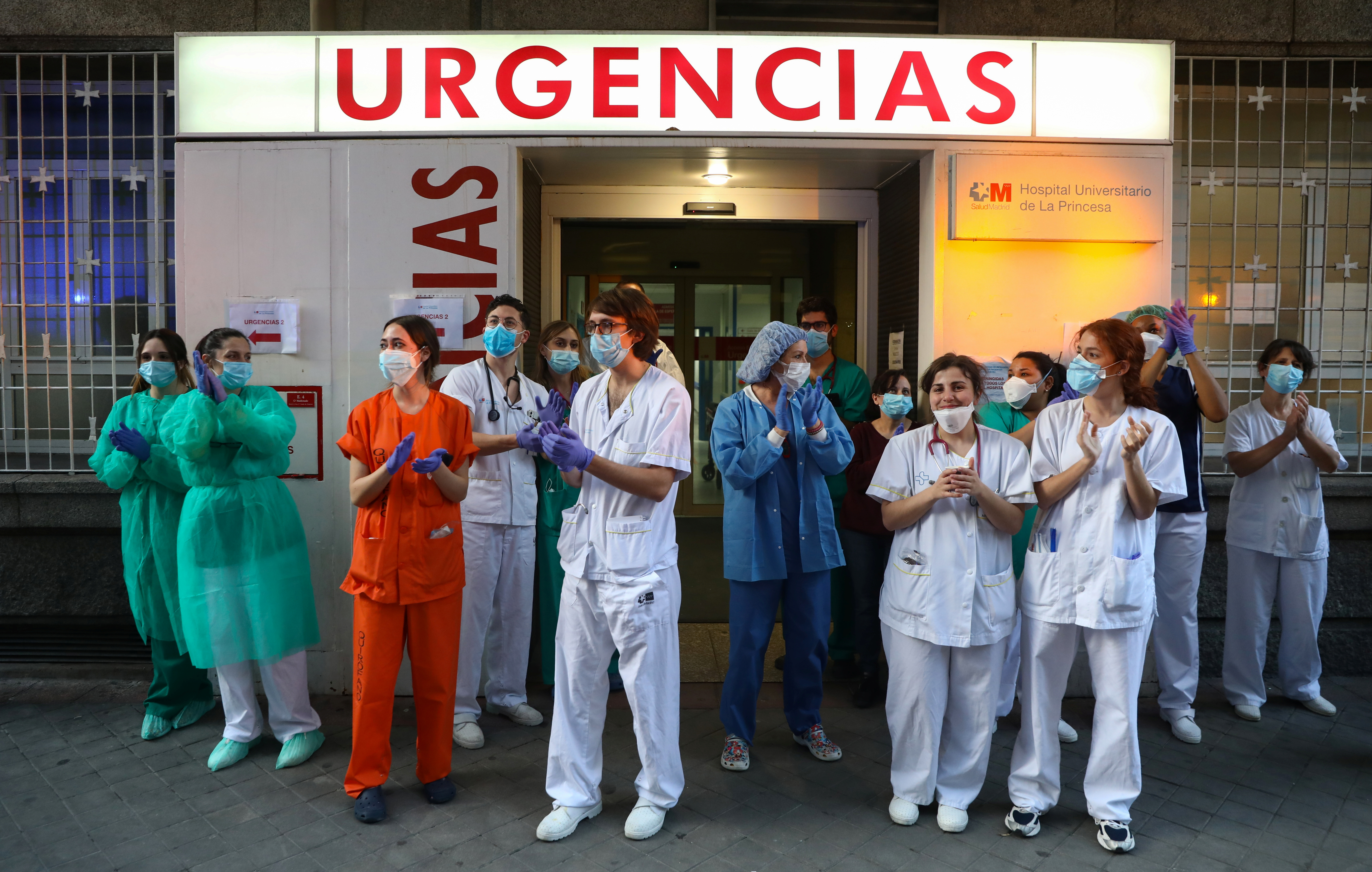 A nivel mundial, el informe predice que el actual déficit de unos 5,9 millones de enfermeras aumentará (REUTERS)
