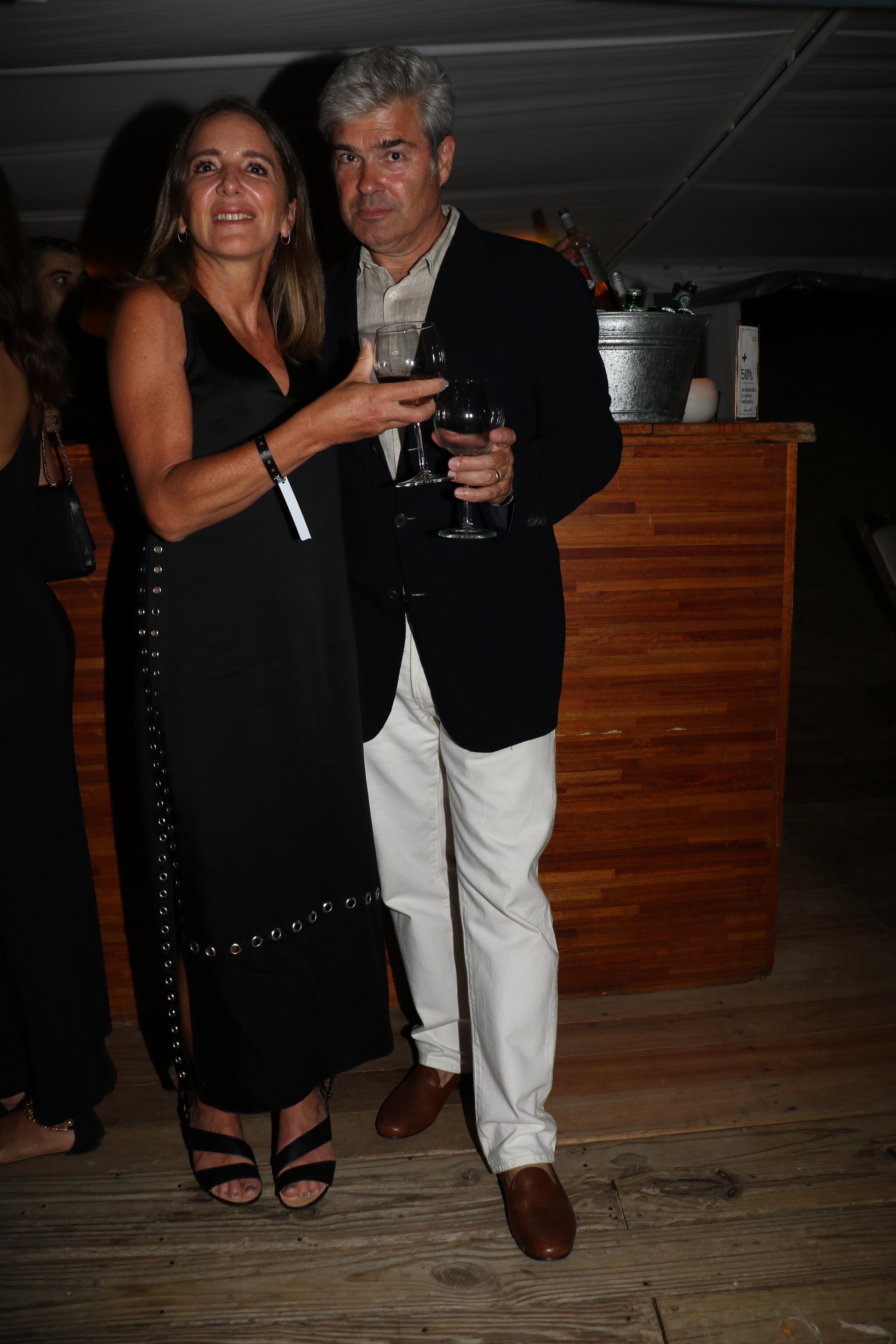 Verónica Zoani de Nutting y Bill Nutting