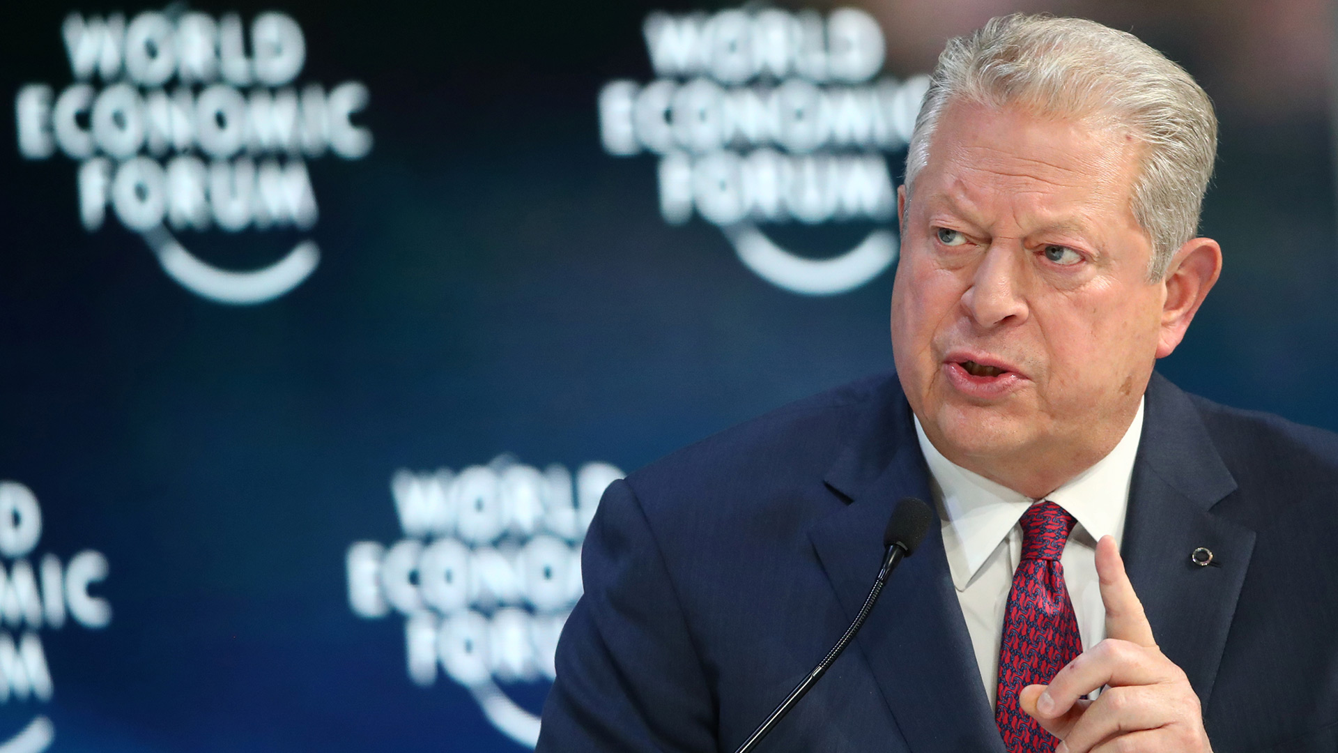 Ex vicepreisdnete Al Gore en el foro de Davos (REUTERS/Denis Balibouse)