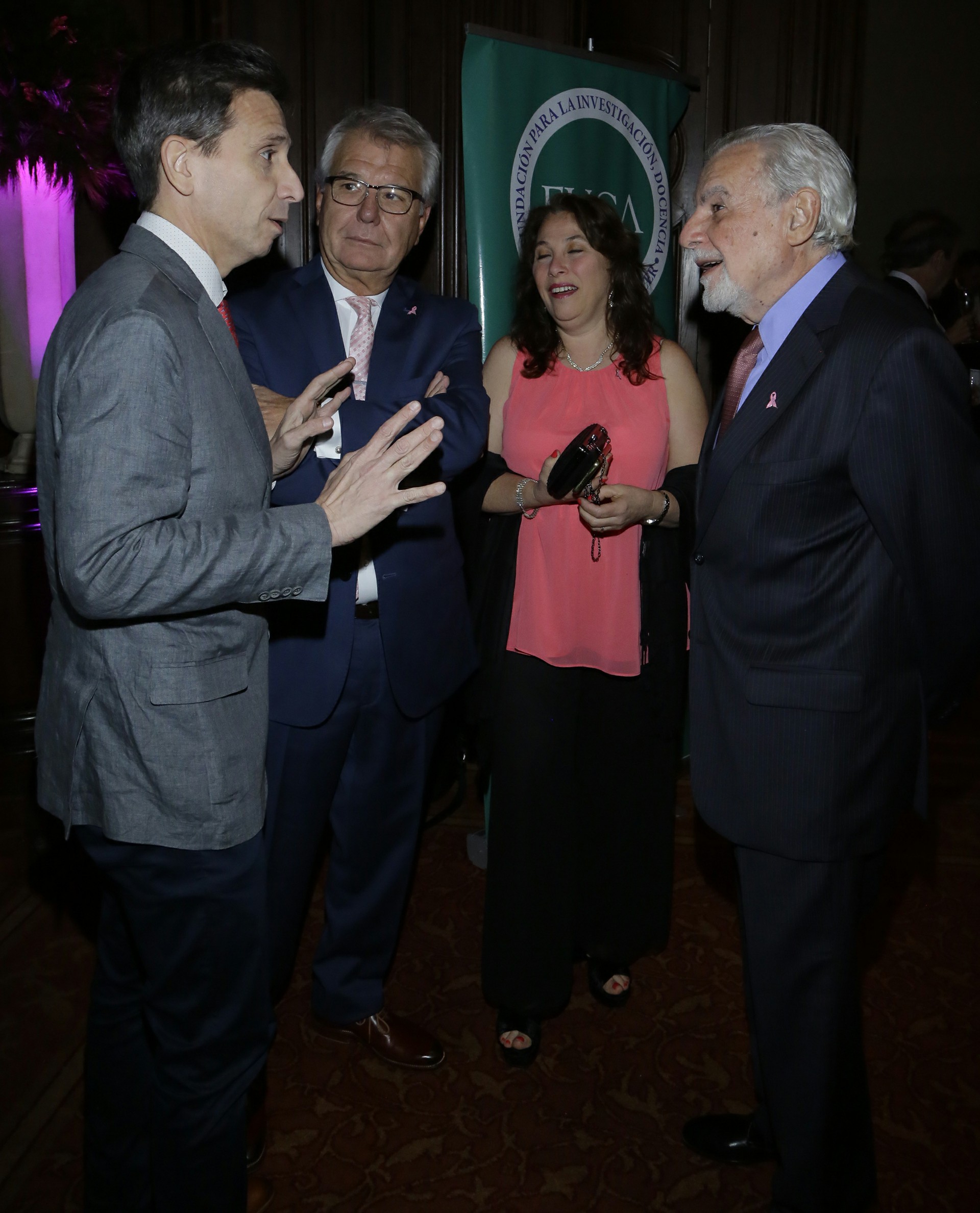 Los doctores Matías Chacón, Federico Coló, María Marcela Barrio y José Mordoh, integrantes de FUCA