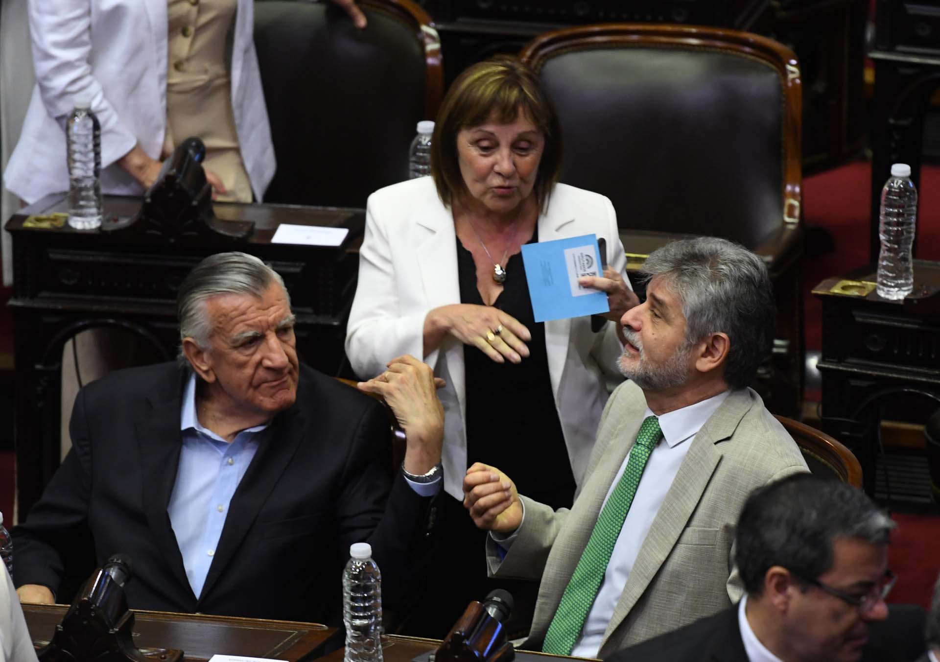 Daniel Filmus y José Luis Gioja dialogan con diputados del bloque del Frente de Todos