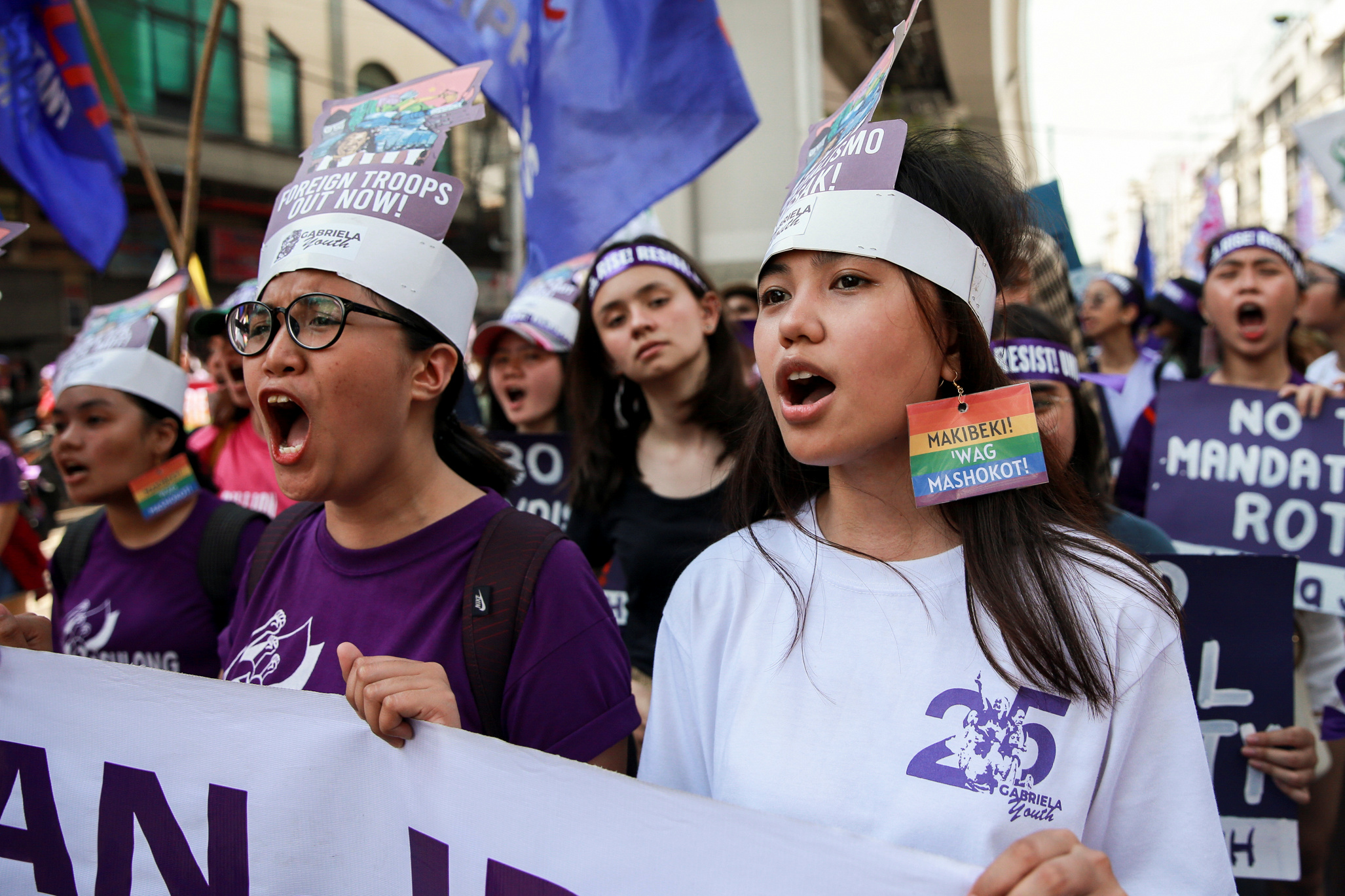 Activistas por los derechos de las mujeres marchan en Manila (REUTERS/Eloisa Lopez)
