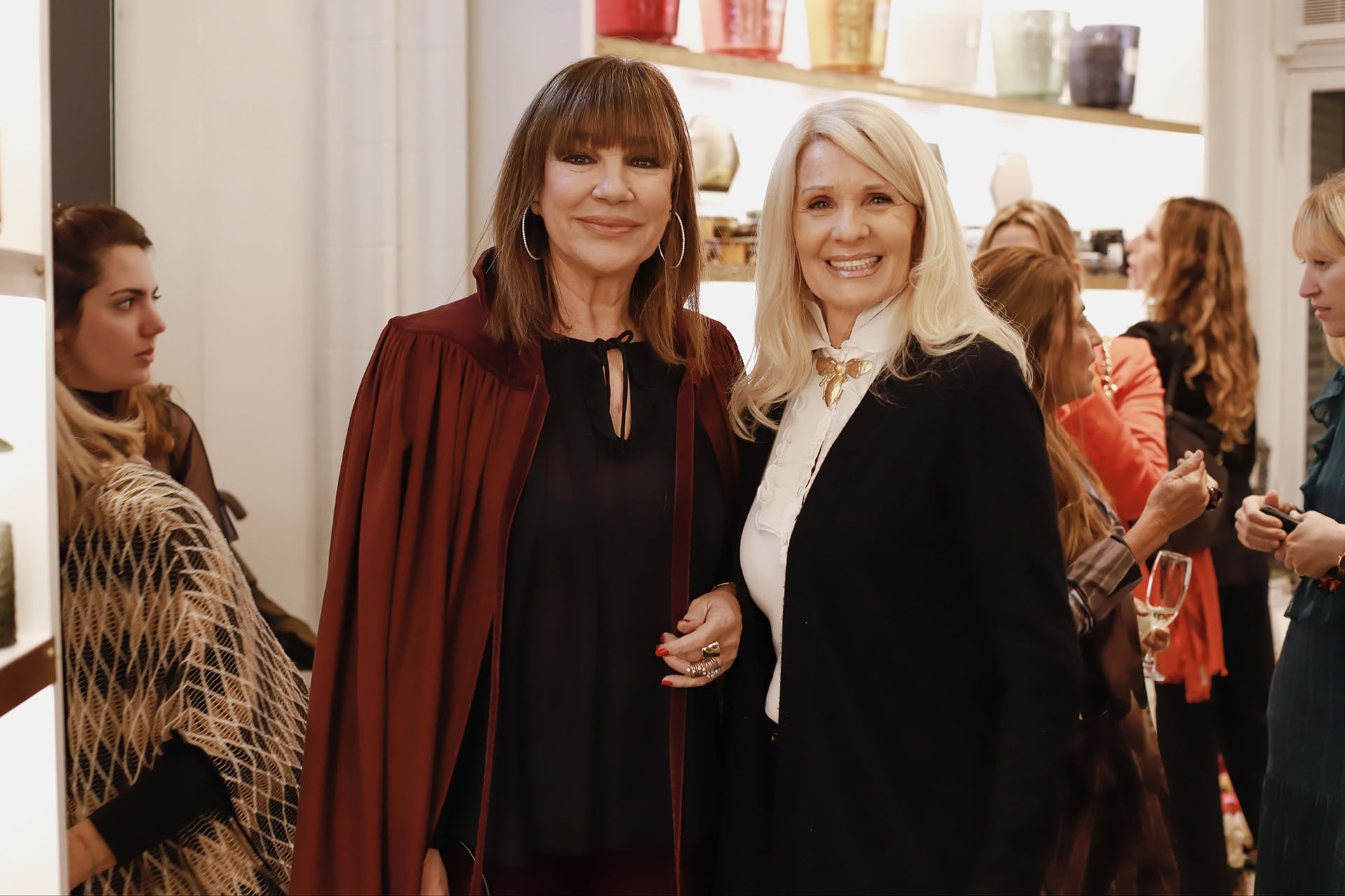 Mora Furtado y Evelyn Scheidl
