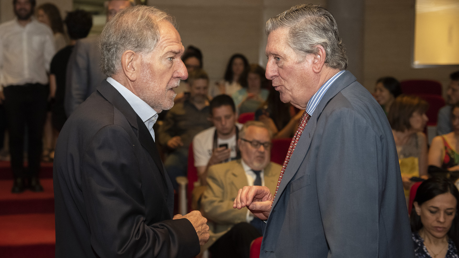 Hector D' Amico, Director de Comunicaciones Corporativas del diario La Nación junto a José Claudio Escribano (1° Vocal Titular de ADEPA)