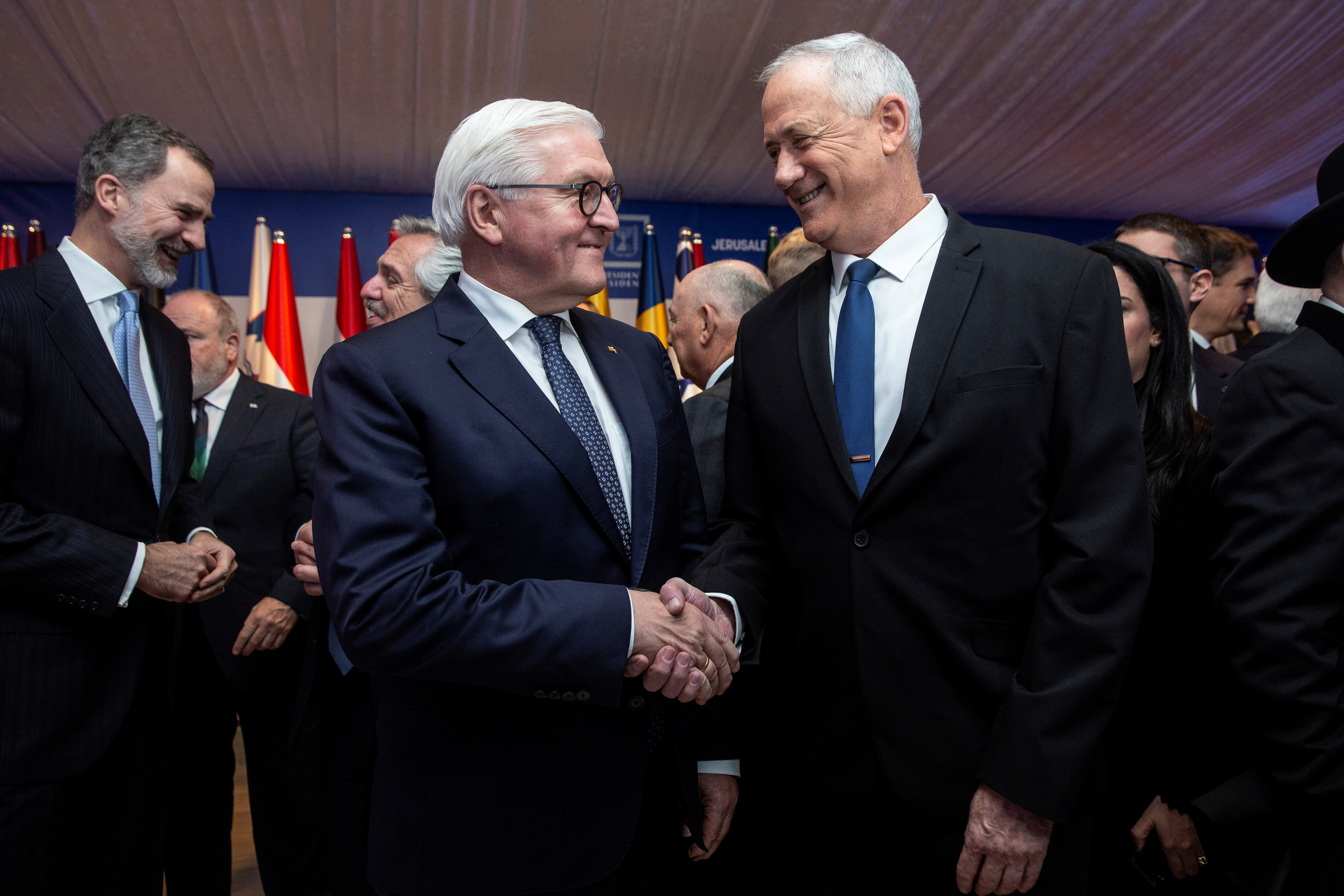 El presidente alemán Frank-Walter Steinmeier y el líder israelí del partido Azul y Blanco Benny Gantz (Heidi Levine/Pool via REUTERS)