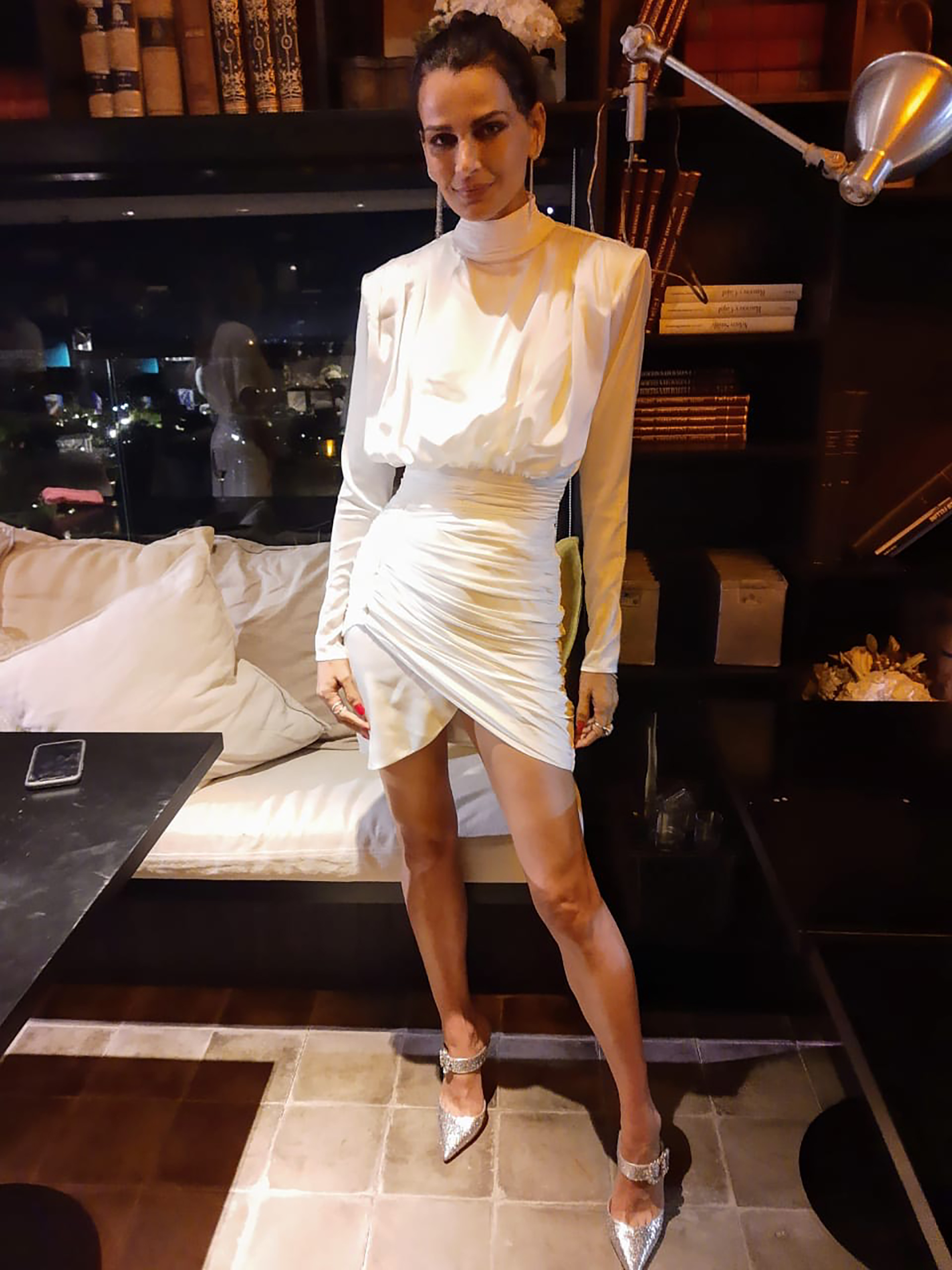 La actriz y modelo brasileña Fernanda Tavarez