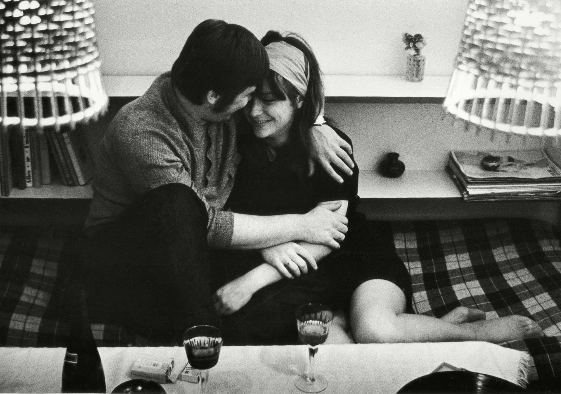 Una pareja en Leipzig, República Democrática Alemana, en 1975 (Michael Nitzschke/Shutterstock)