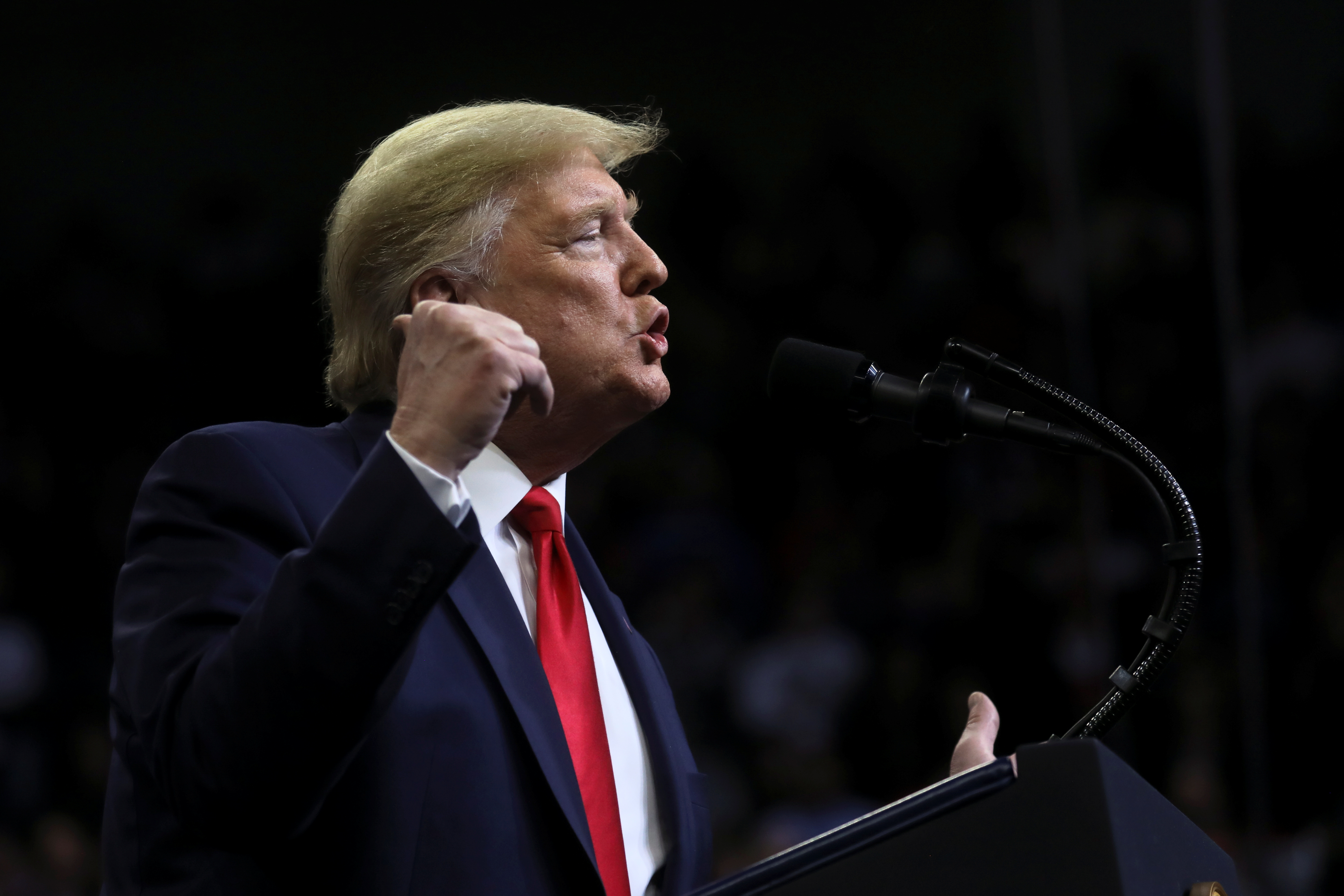 La escritora calificó al presidente Trump como "un peligro" (Foto: leah Millis/ Reuters)