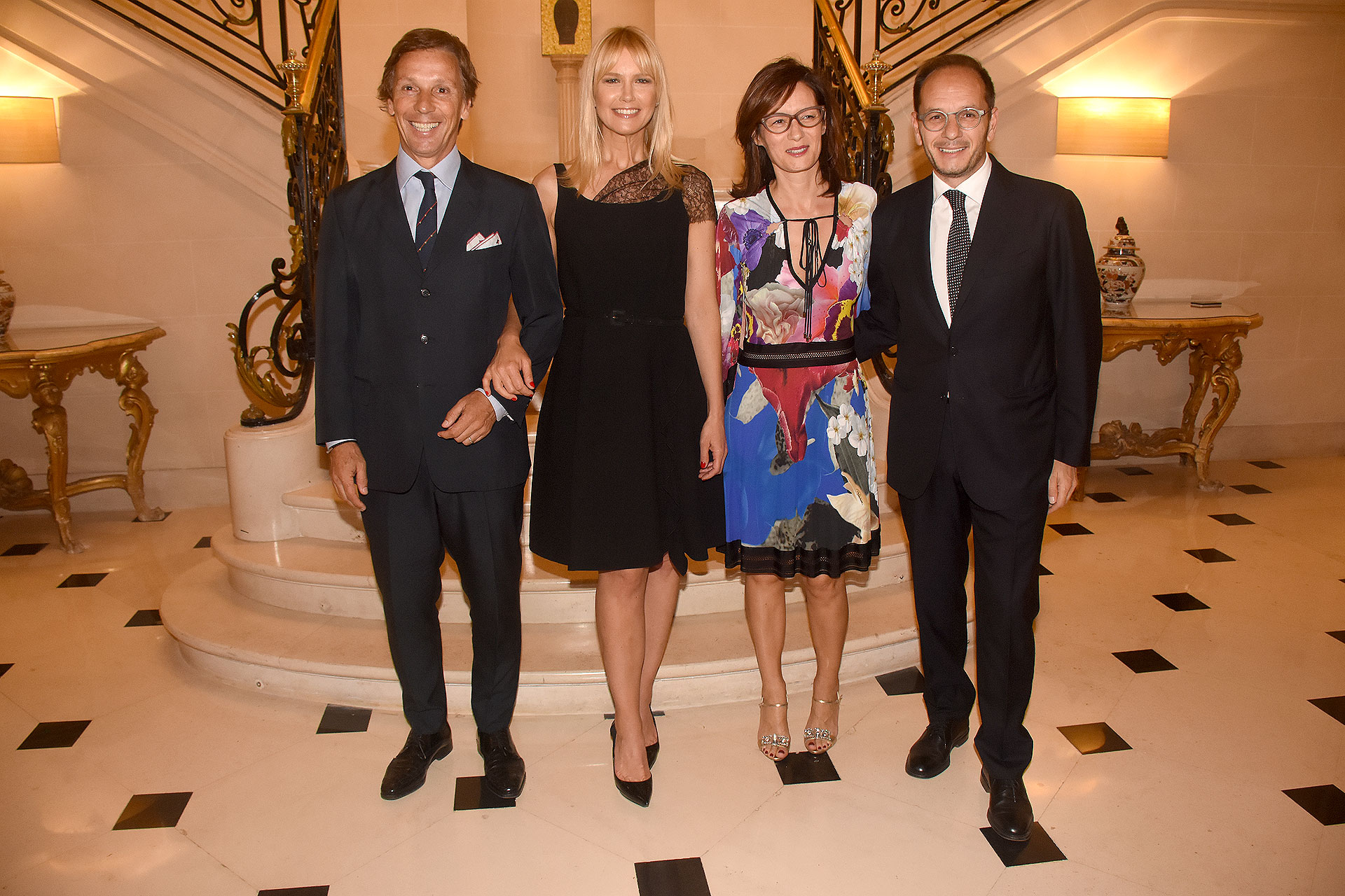 Valeria Mazza, testimonial e influencer, presentó su experiencia como promotora y madrina de campañas de UNICEF Italia. Con una ceremonia en la Residencia del embajador de Italia, fue reconocida con la condecoración del “Ordine della Stella d’Italia”
