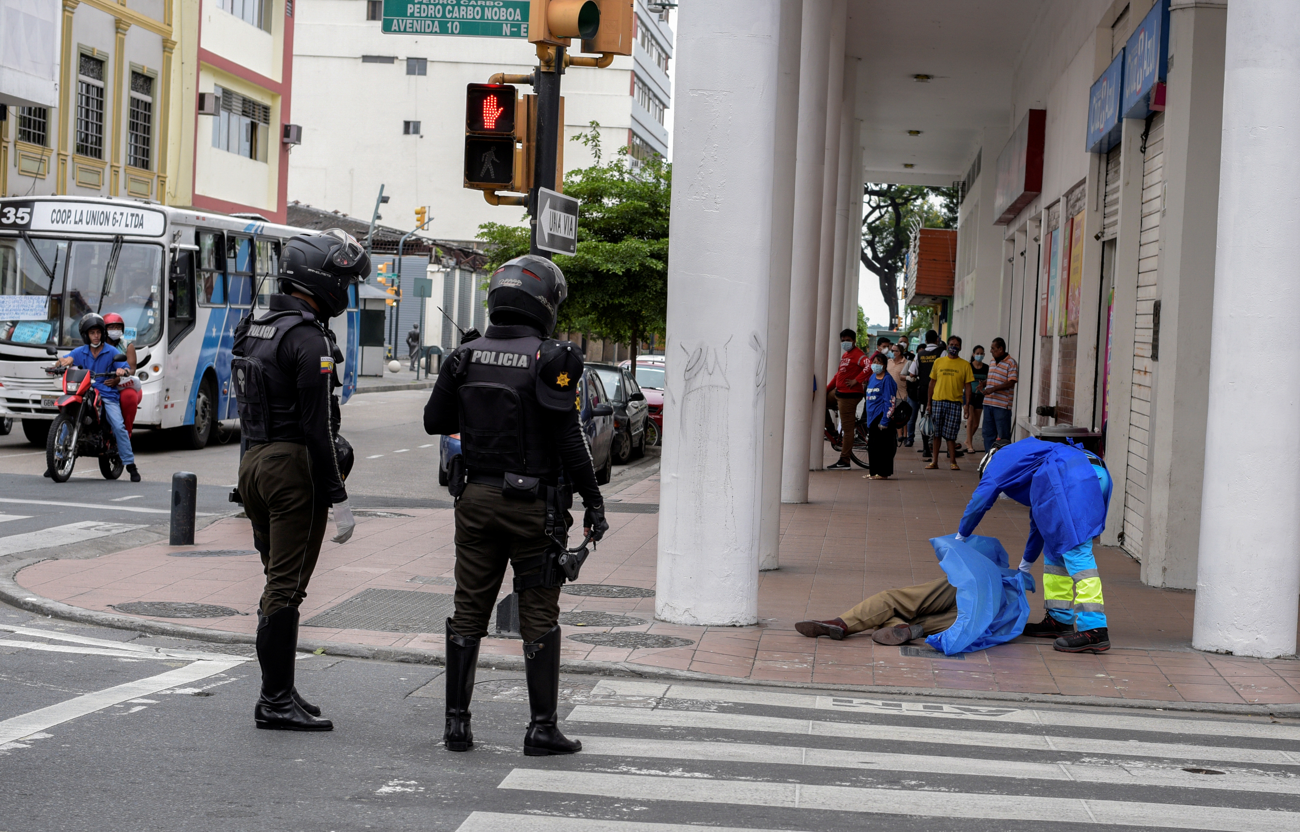 Aparecieron cuerpos de personas en Guayaquil, Ecuador (REUTERS)