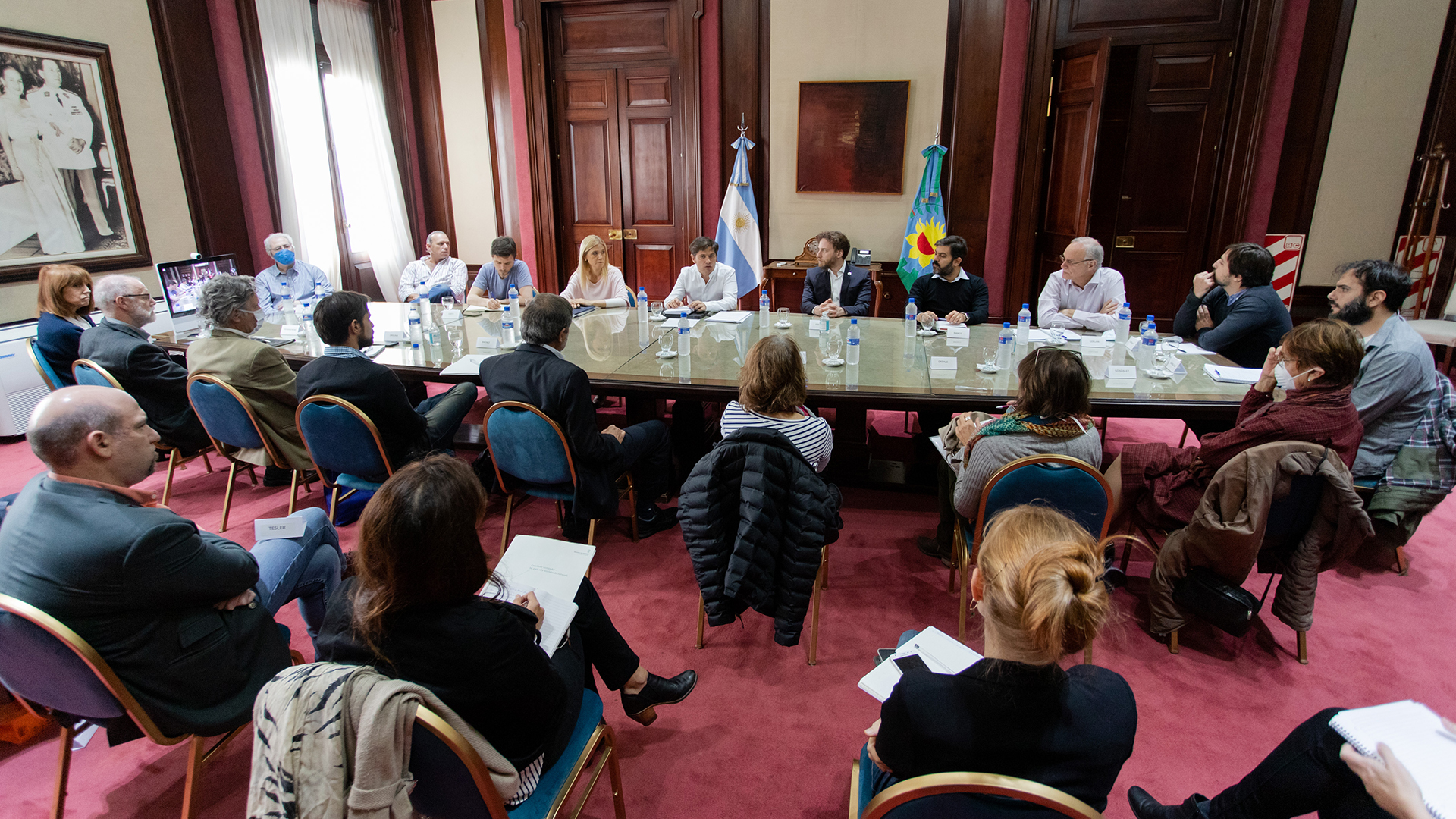 Los infectólogos, epidemiólogos y médicos le dijeron al Gobernador que la cuarentena focalizada puede realizarse bajo un estricto control