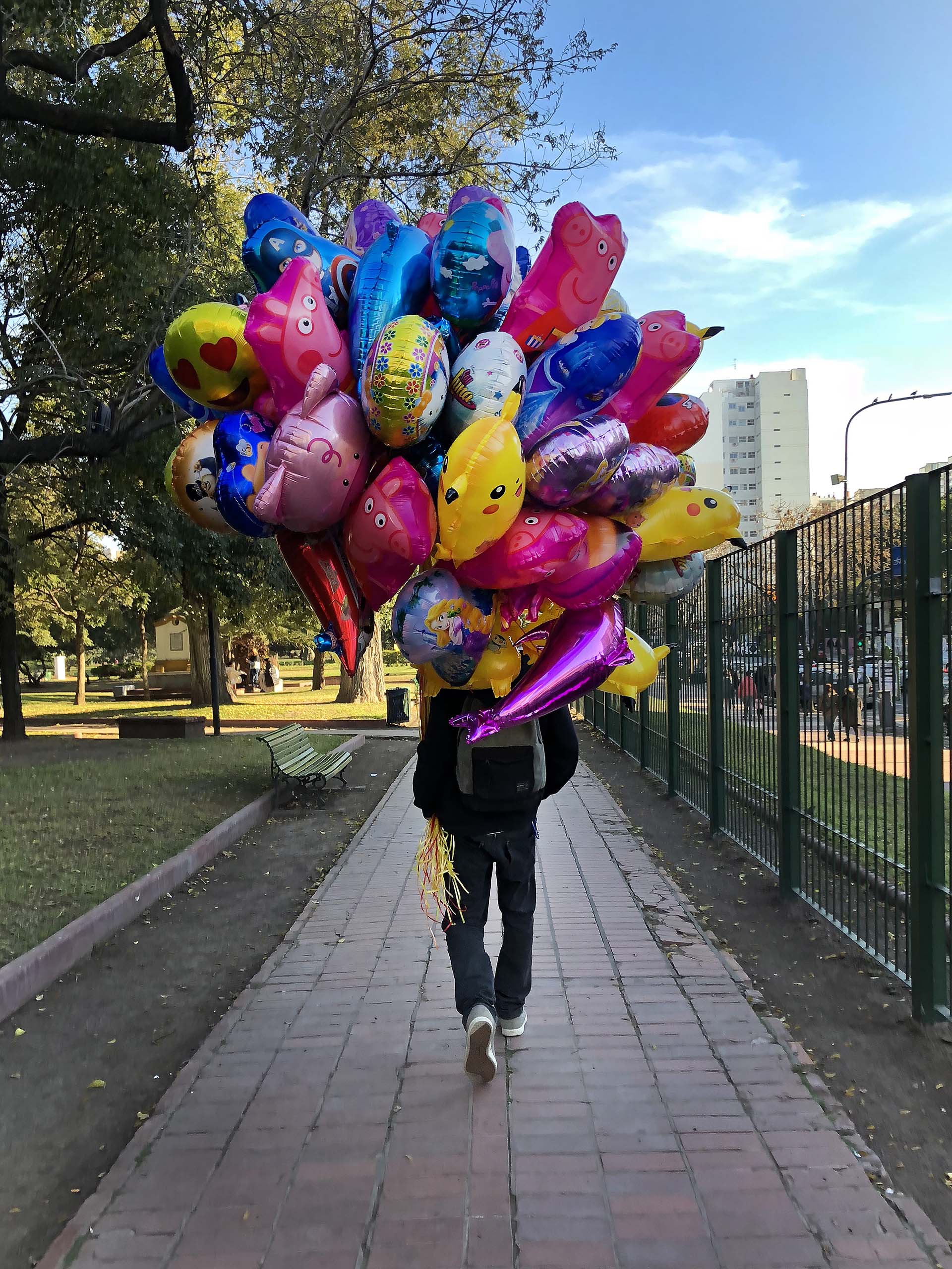 El vendedor de globos en Parque Rivadavia: