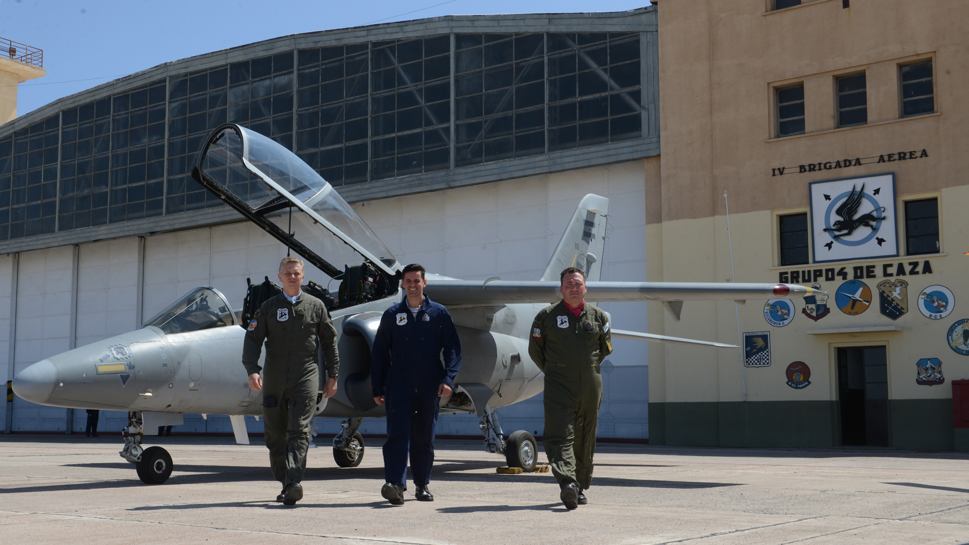 Cuanto Cobra Un Piloto Comercial En Argentina Pasión y orgullo: ¿cómo se forman los pilotos de caza argentinos? - Infobae