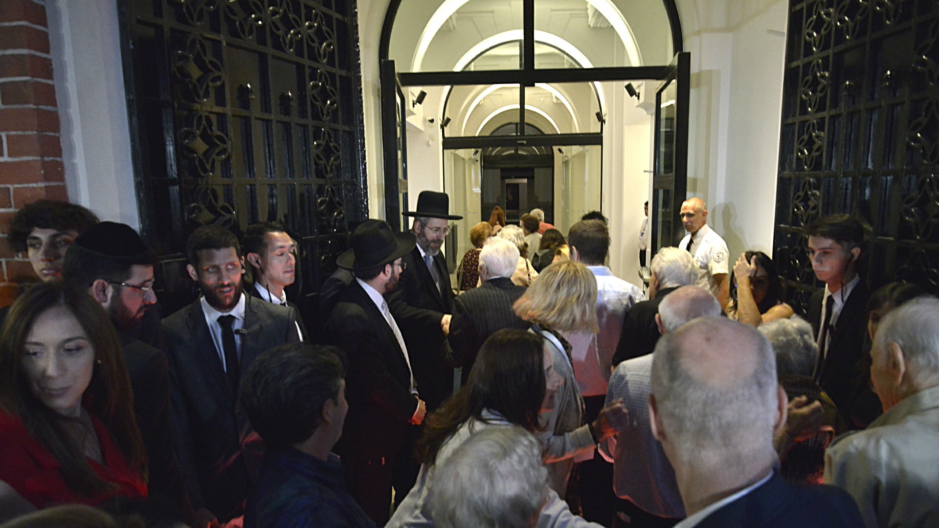 Una vez inaugurado la apertura para el recorrido del nuevo espacio. El edificio ofrece una nueva exhibición permanente, de vanguardia y con una alta intervención tecnológica