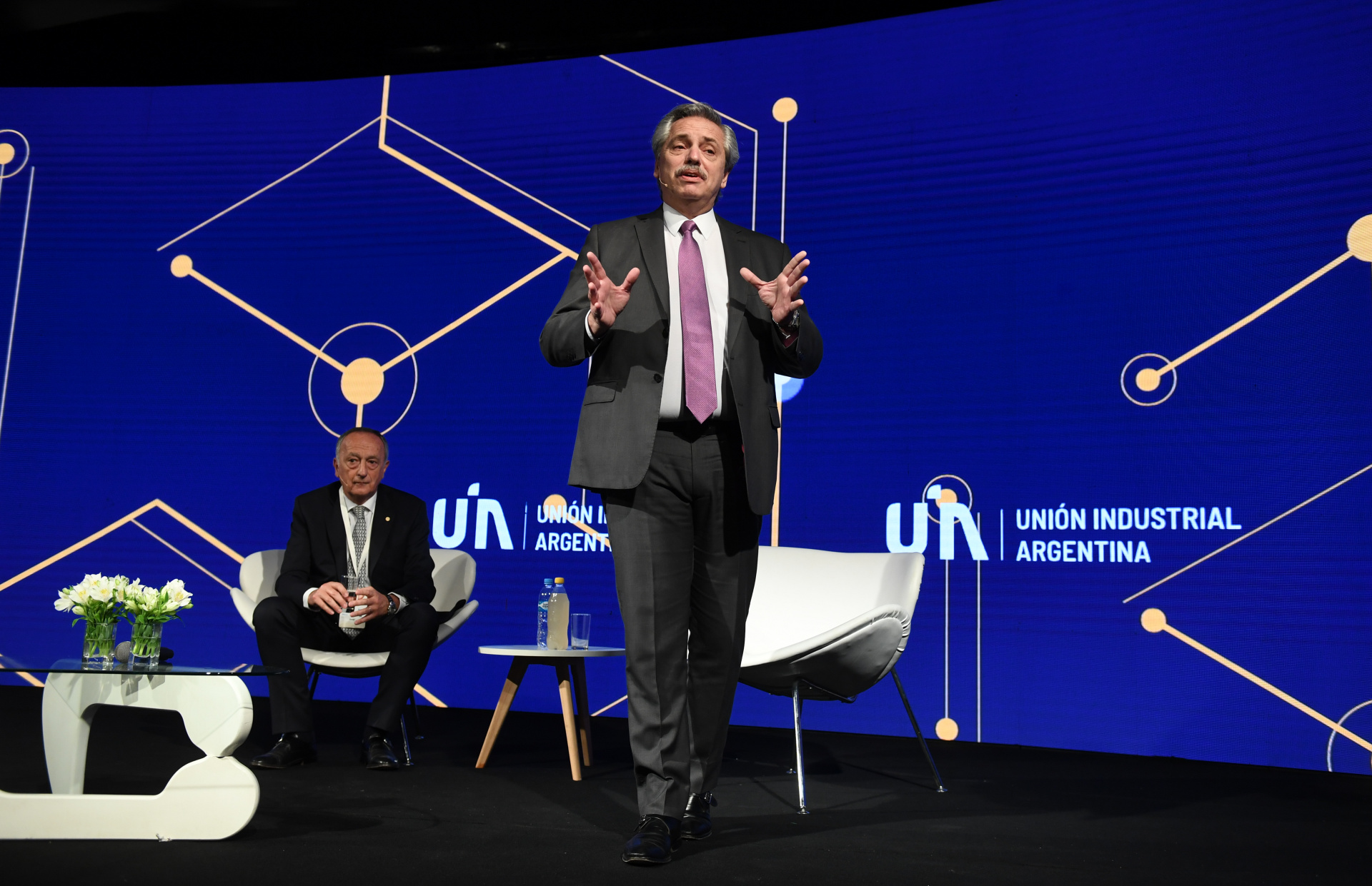 En el encuentro de la UIA, Fernández afirmó que el gobierno de Macri pidió "mucha plata a pagar muy rápidamente". (Foto: Maximiliano Luna)