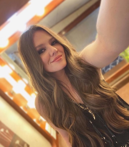 El posteo romántico de esta parejita coincidió con el estreno de la canción Lo nuestro vale más, que el dueto Jesse & Joy lanzó al público durante la madrugada de este 14 de febrero. (Foto: Instagram)
