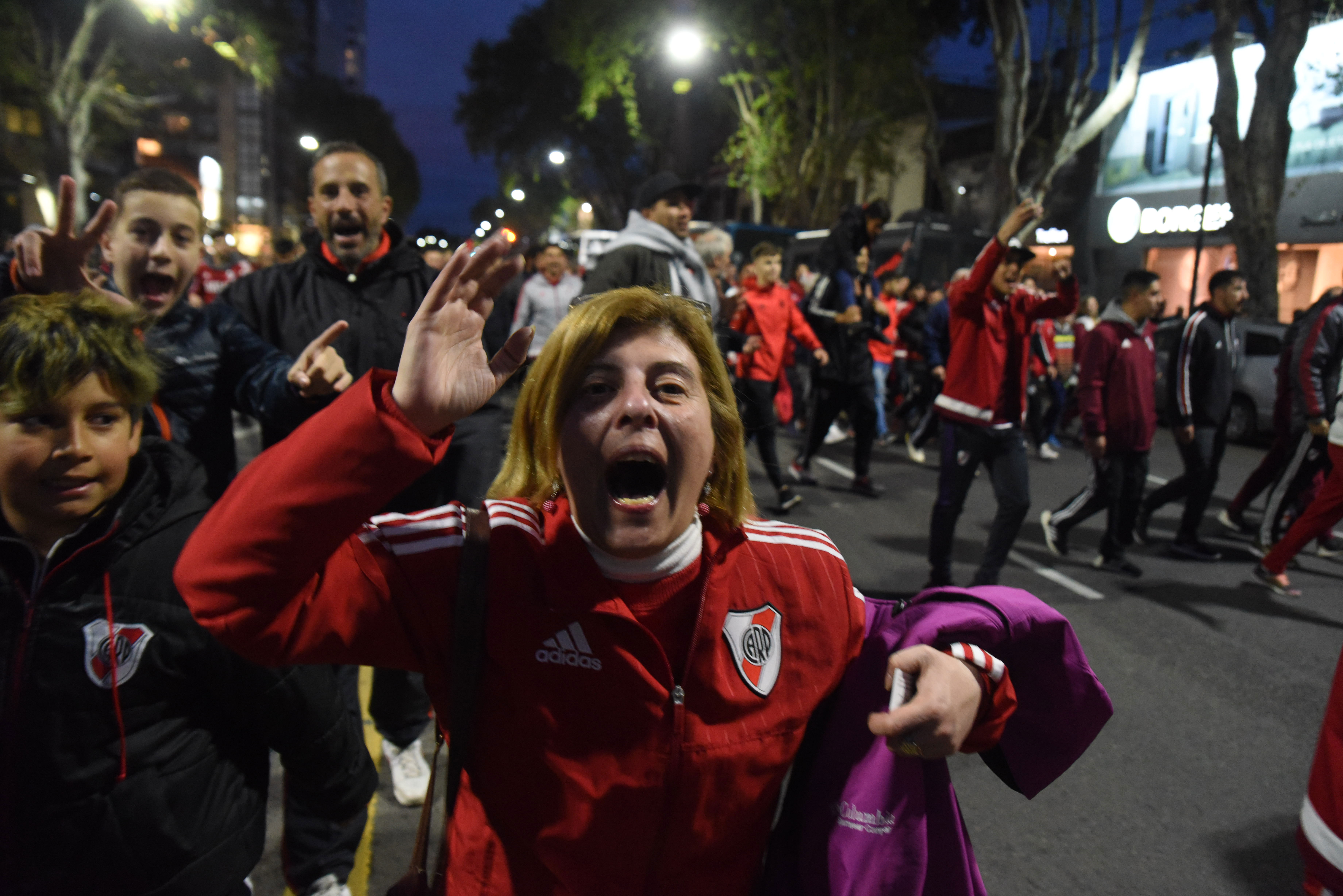El partido se juegó sólo con hinchas de River