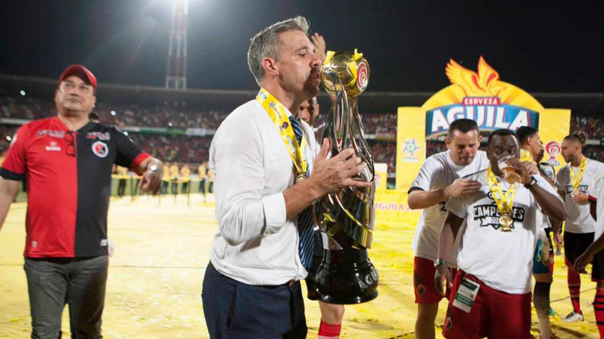 Como DT, el argentino logró el ascenso con Deportivo Cúcuta de Colombia