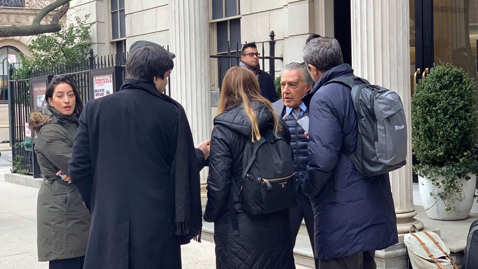 Eduardo Eurnekian dialoga con periodistas en el Council de las Américas de Nueva York