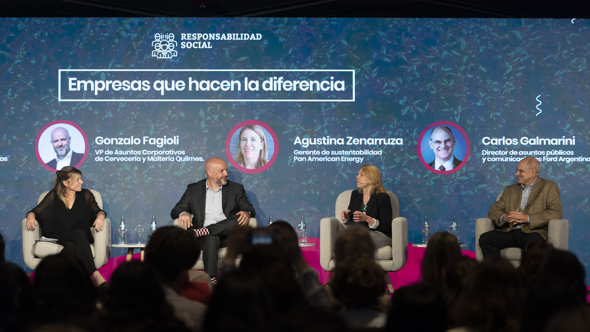 El segundo panel se llamó “Empresas que hacen la diferencia” y participaron Karen Vizental, vicepresidenta de Comunicaciones Corporativas y Sustentabilidad de Unilever Latinoamérica; Gonzalo Fagioli, VP de Asuntos Corporativos de Cervecería y Maltería Quilmes; Agustina Zenarruza, gerente de sustentabilidad de Pan American Energy, y Carlos Galmarini, director de Asuntos Públicos y comunicaciones de Ford Argentina (Adrián Escandar)