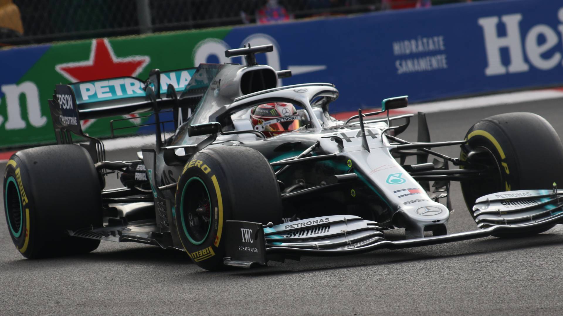 Hace poco más de dos meses, la permanencia del Gran Premio de México en el calendario de Fórmula 1 pendía de un hilo, pero ya se garantizaron tres años más de esta carrera (Foto: Cuartoscuro)