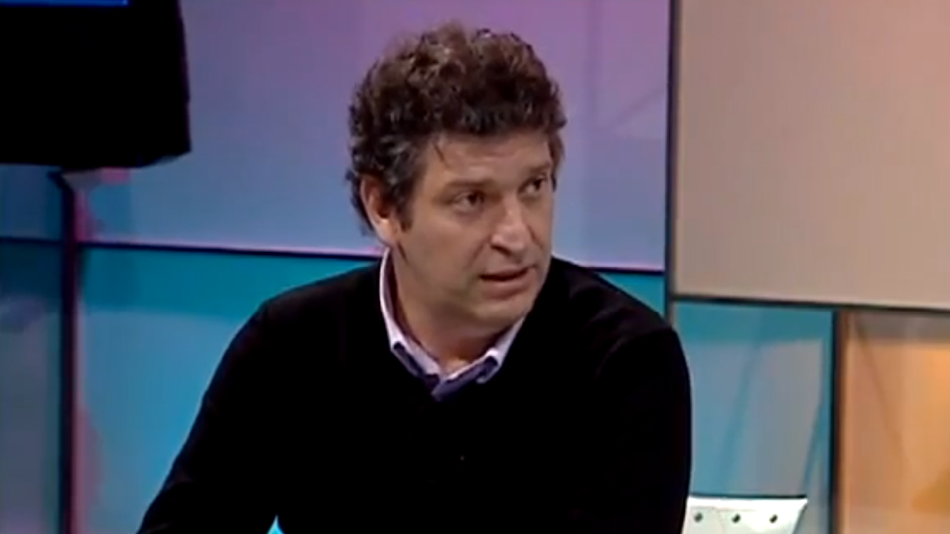 El economista Javier Alvaredo propuso pagar un interés más alto a los bonistas con el dinero de los organismos multilaterales