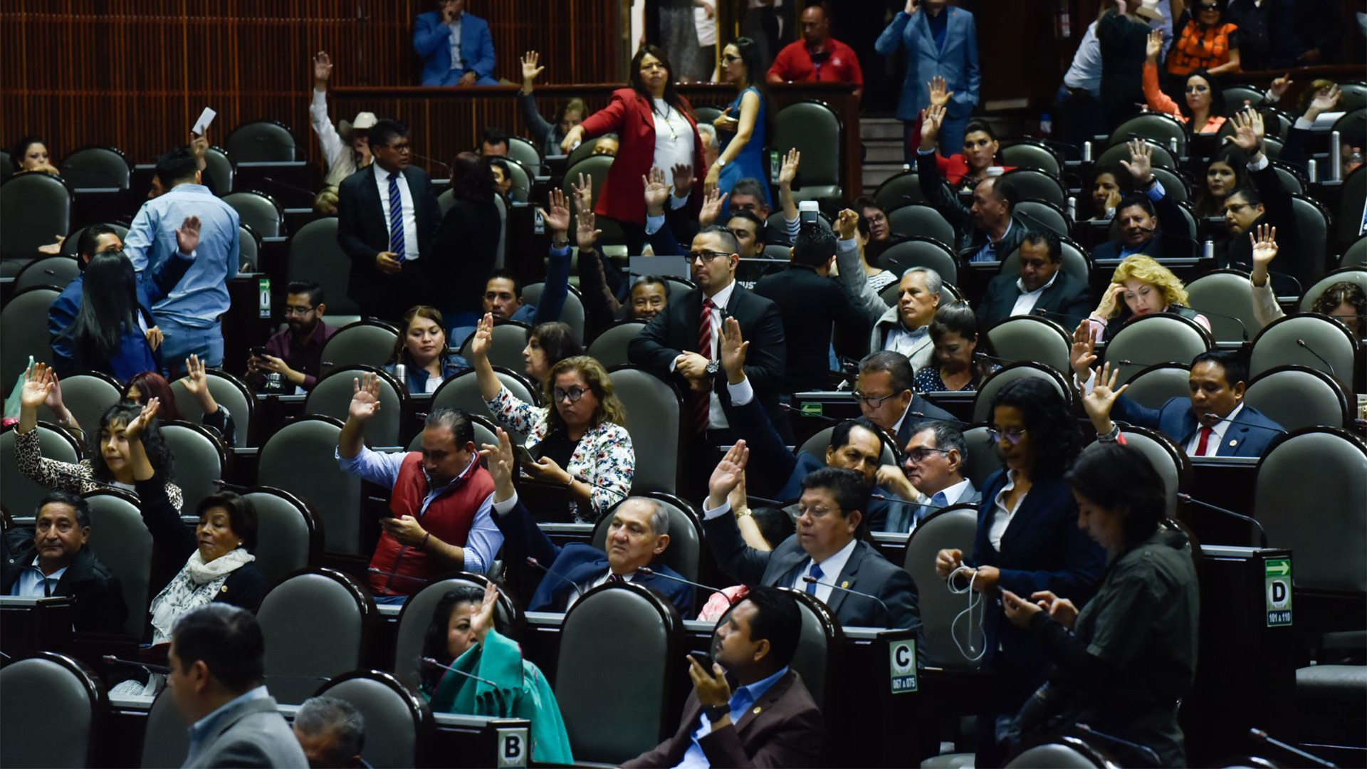La sesión se llevó a cabo sin la presencia de panistas ni de priistas (Foto: Cuartoscuro)