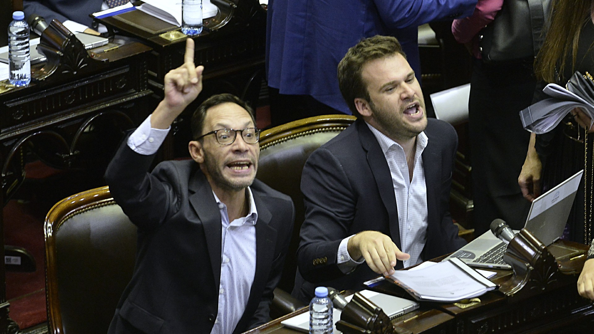 Los legisladores de la Coalición Cívica estallan ante la convalidación del quórum por parte de la presidencia de la cámara