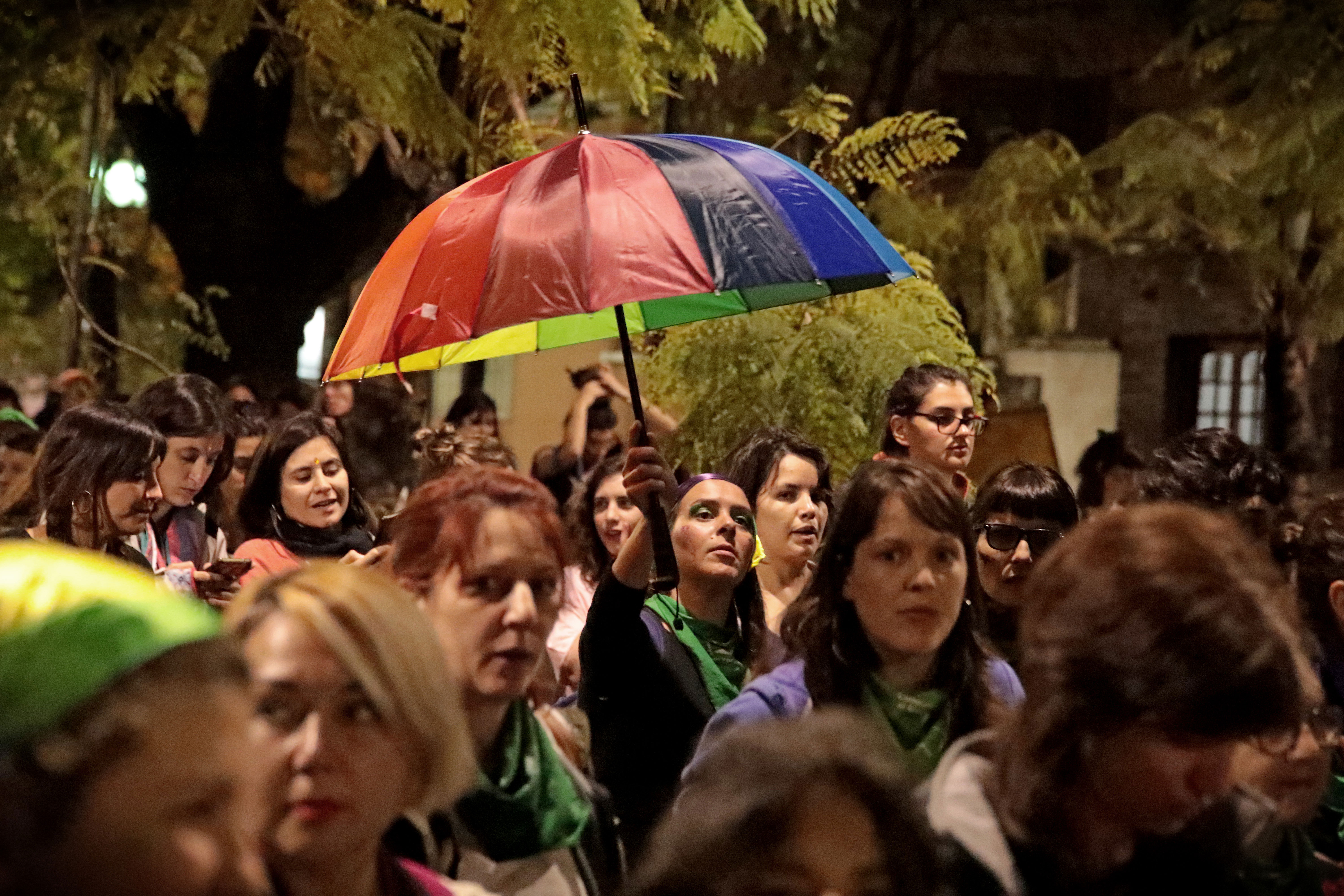 Los pañuelos verdes, símbolo del reclamo por el aborto legal, seguro y gratuito, y las mujeres